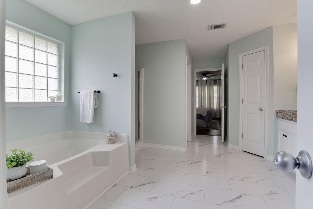 ALICIA PLACE - Residential