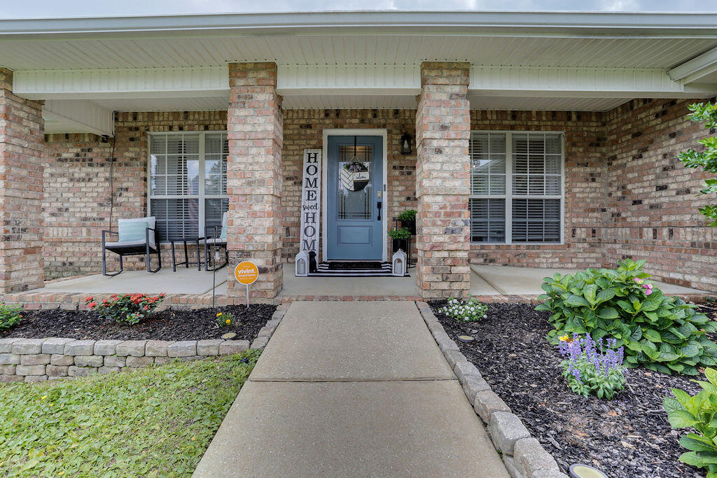 ALICIA PLACE - Residential