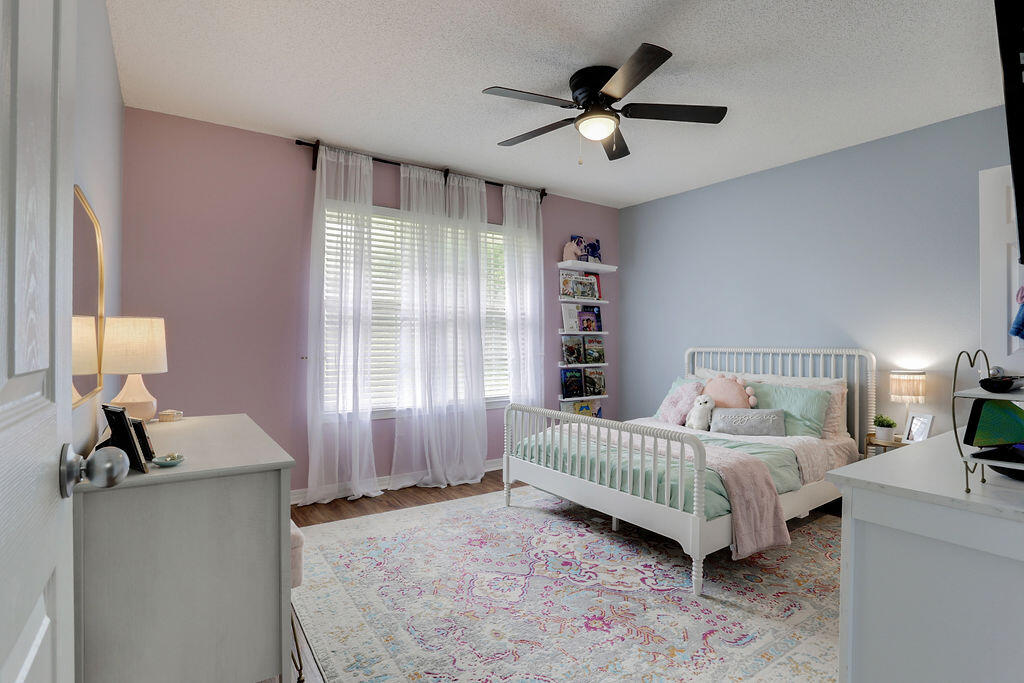 ALICIA PLACE - Residential