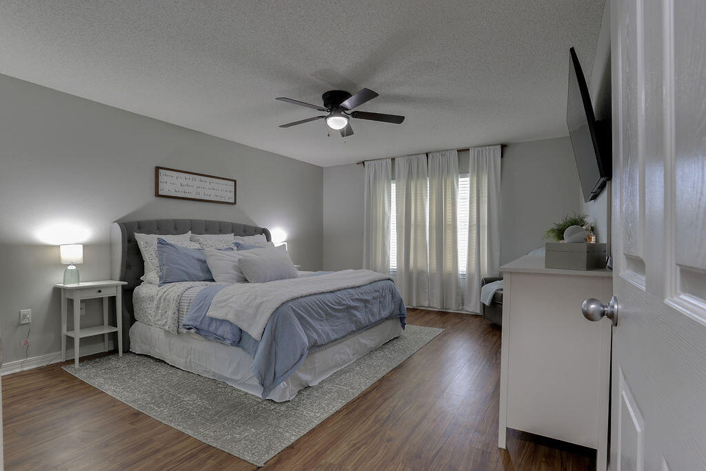 ALICIA PLACE - Residential