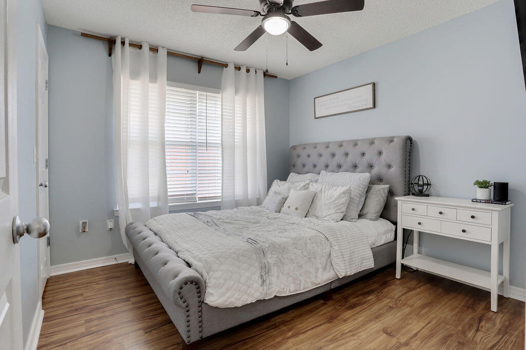 ALICIA PLACE - Residential