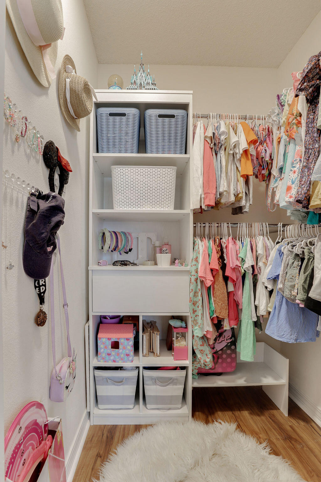 ALICIA PLACE - Residential