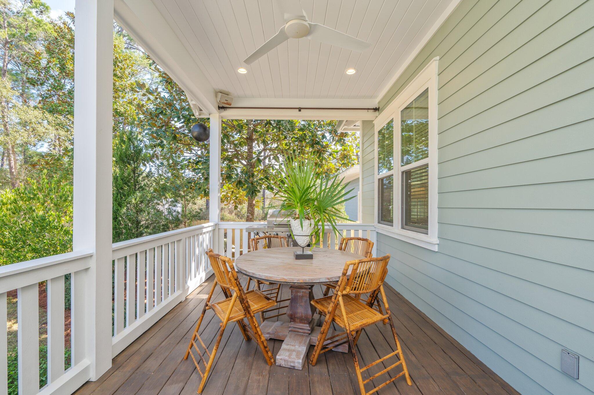MAGNOLIA BEACH - Residential