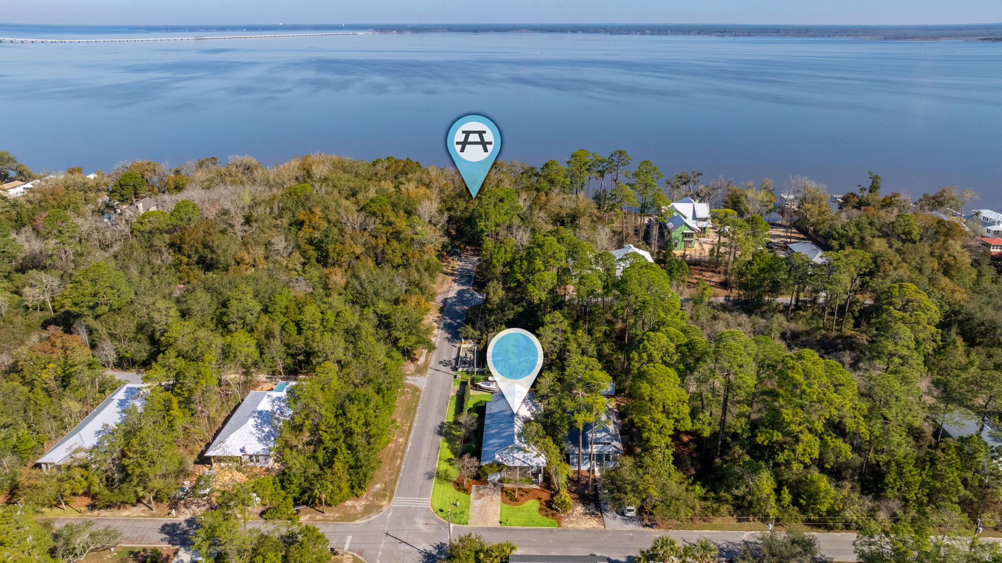 MAGNOLIA BEACH - Residential