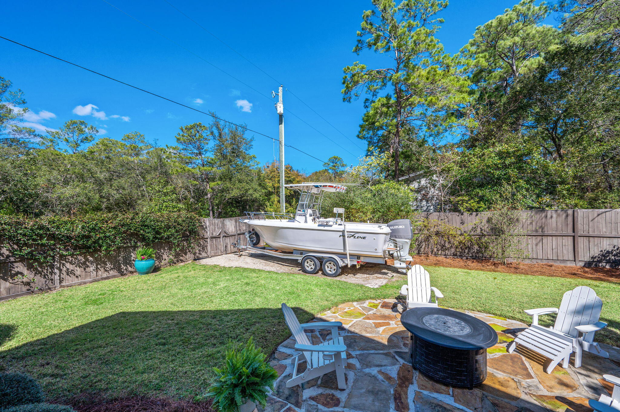 MAGNOLIA BEACH - Residential