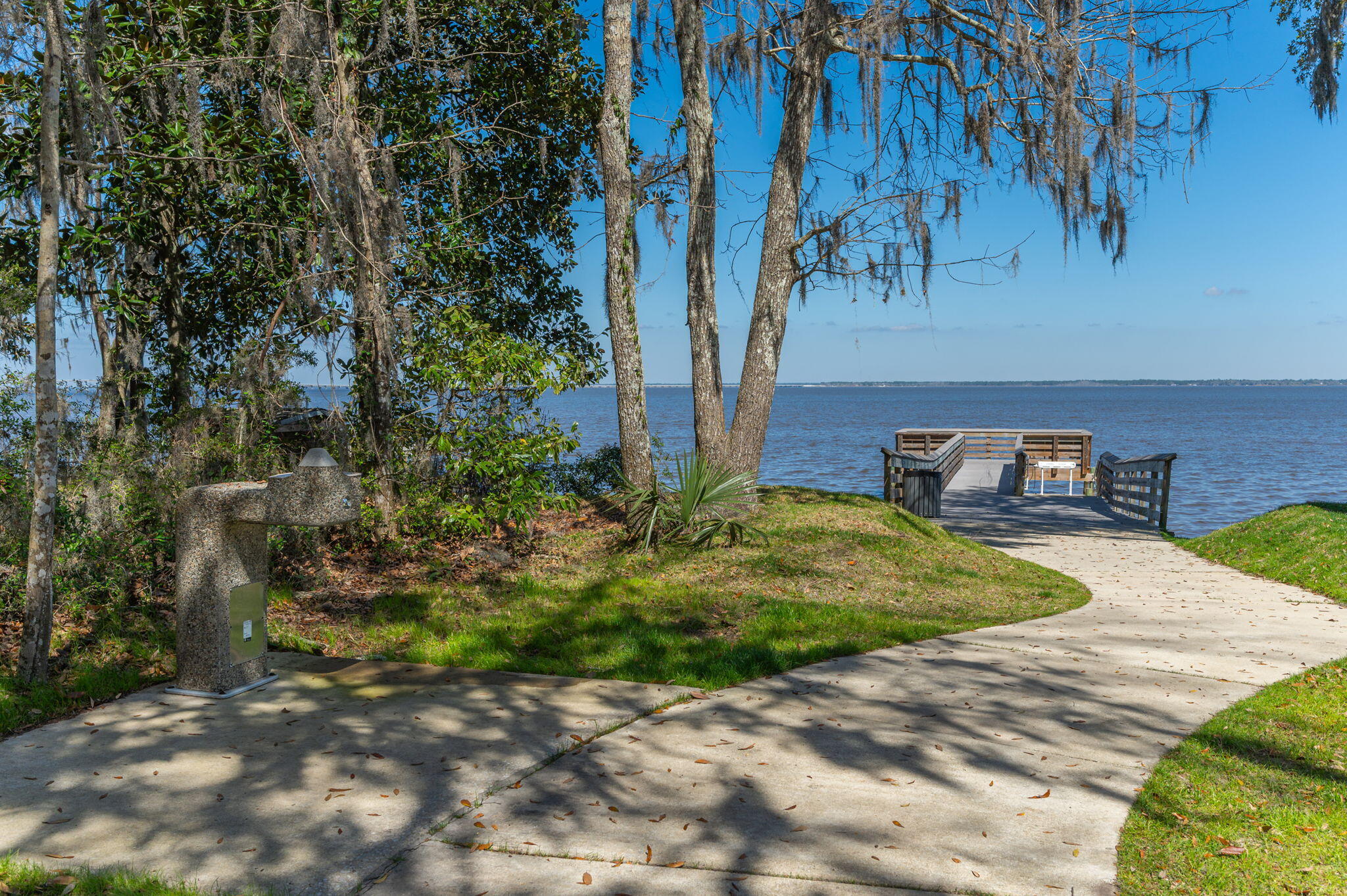 MAGNOLIA BEACH - Residential