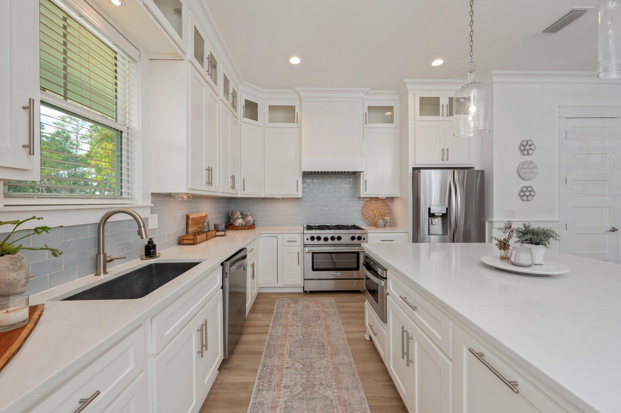 MAGNOLIA BEACH - Residential