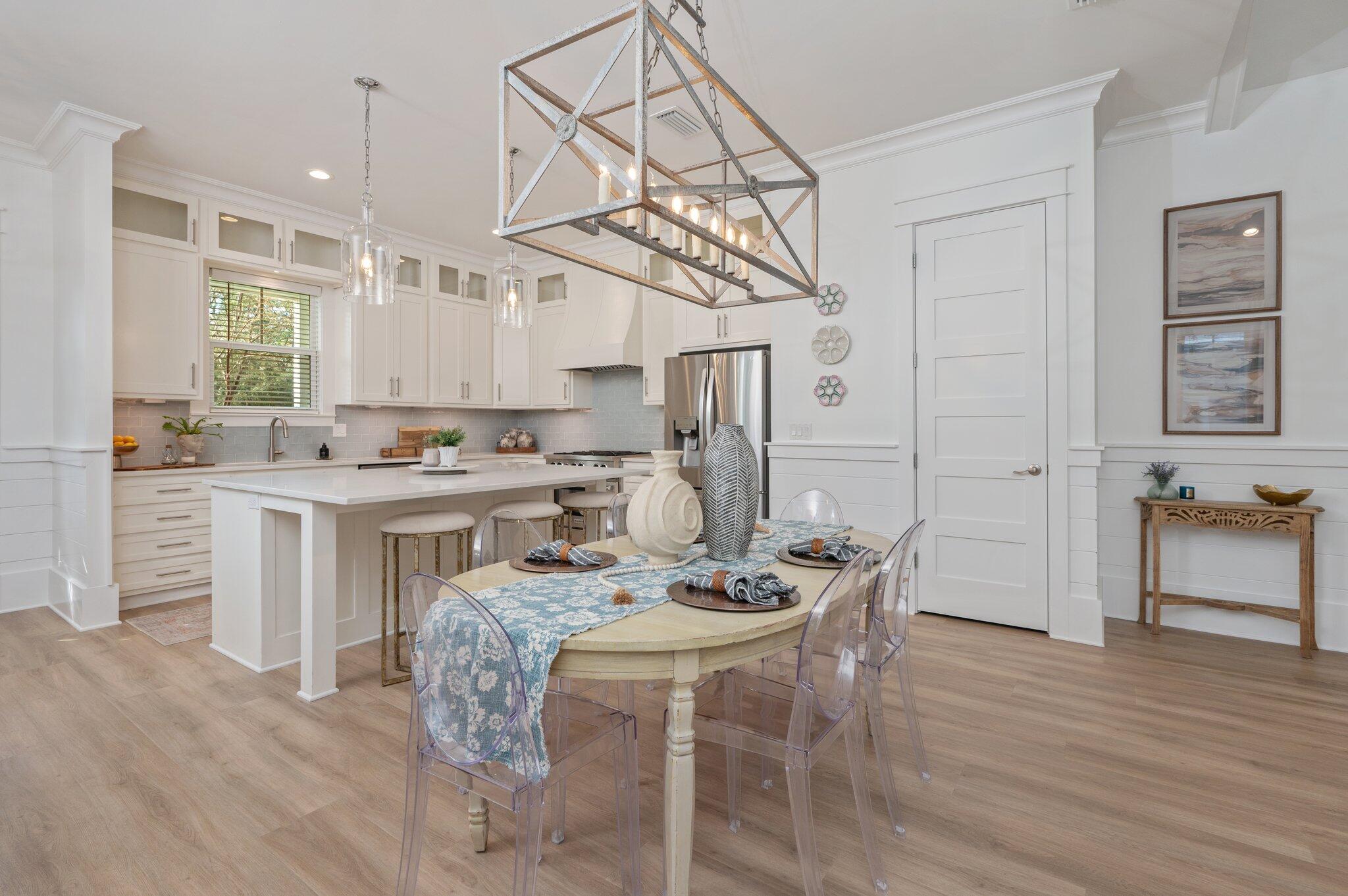 MAGNOLIA BEACH - Residential