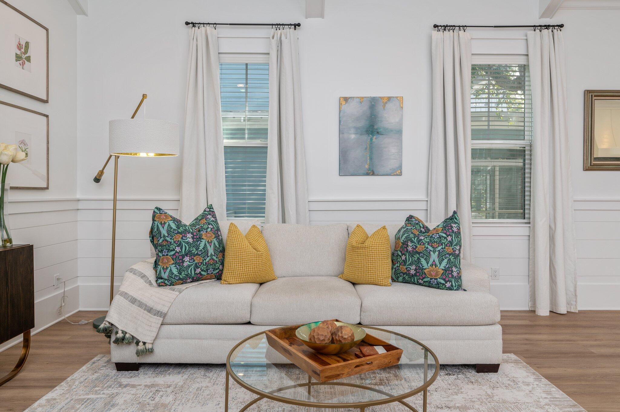 MAGNOLIA BEACH - Residential