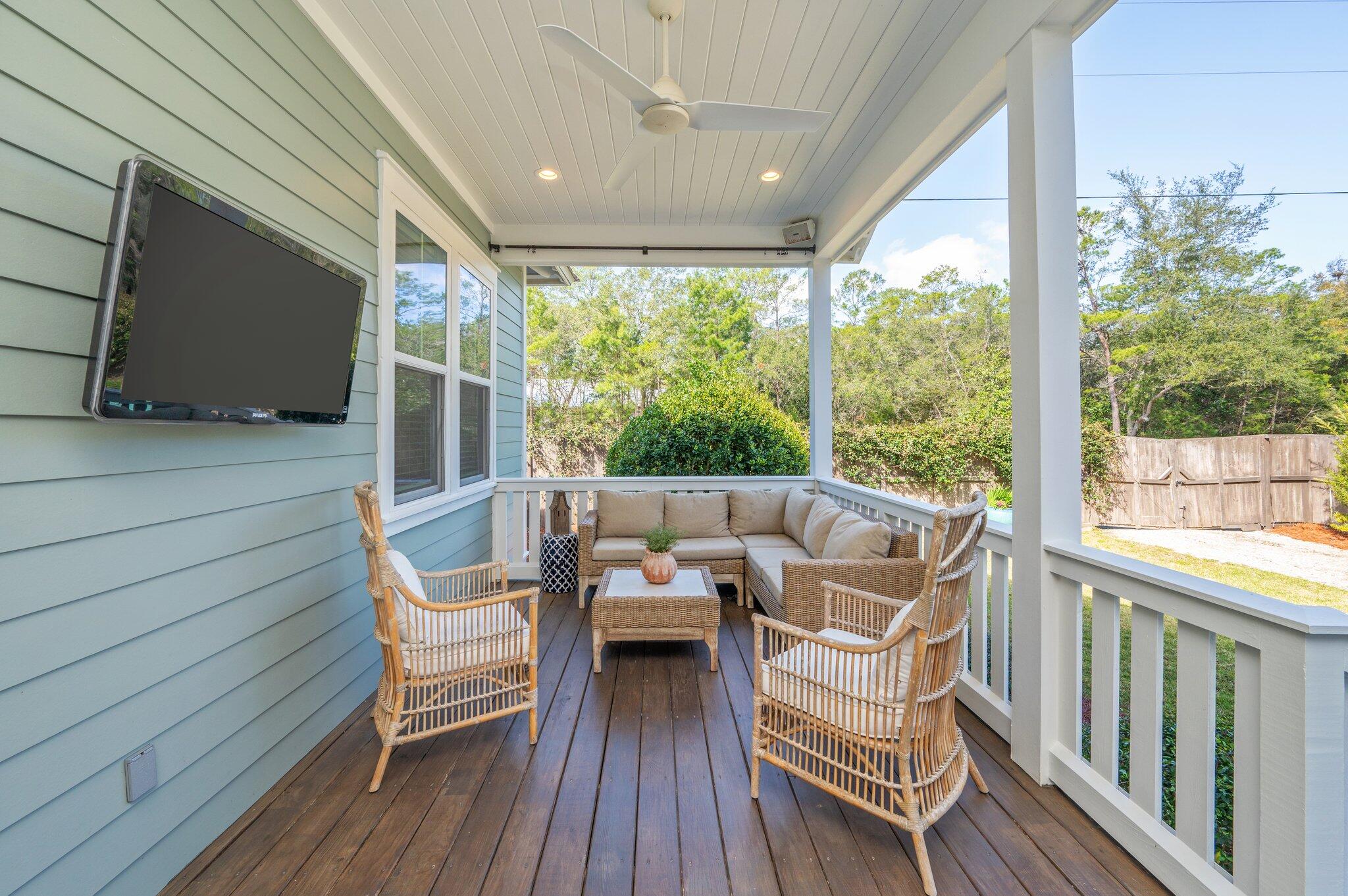 MAGNOLIA BEACH - Residential