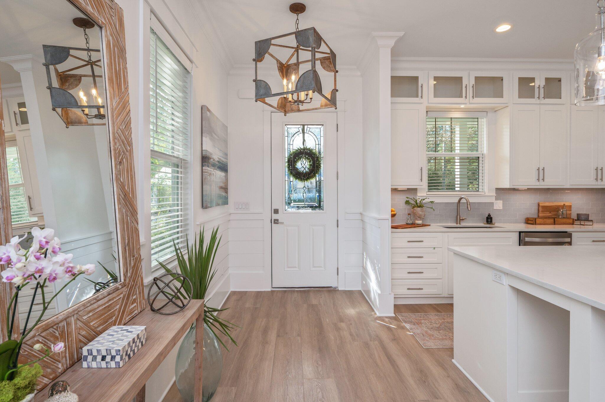 MAGNOLIA BEACH - Residential