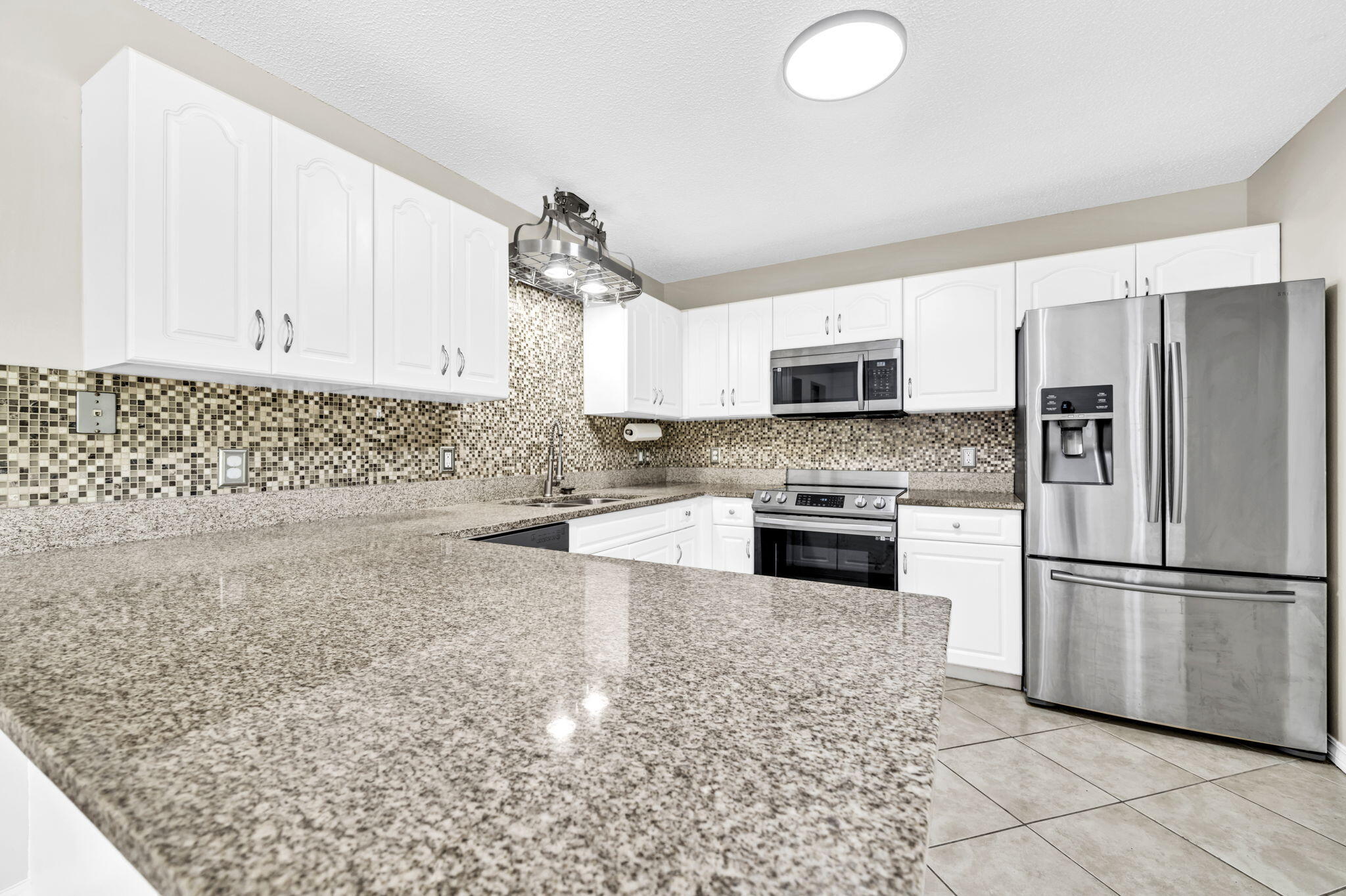 NORTHVIEW ESTATES 7TH ADDN - Residential