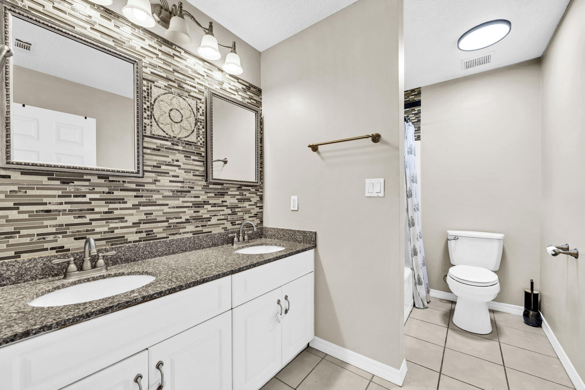 NORTHVIEW ESTATES 7TH ADDN - Residential
