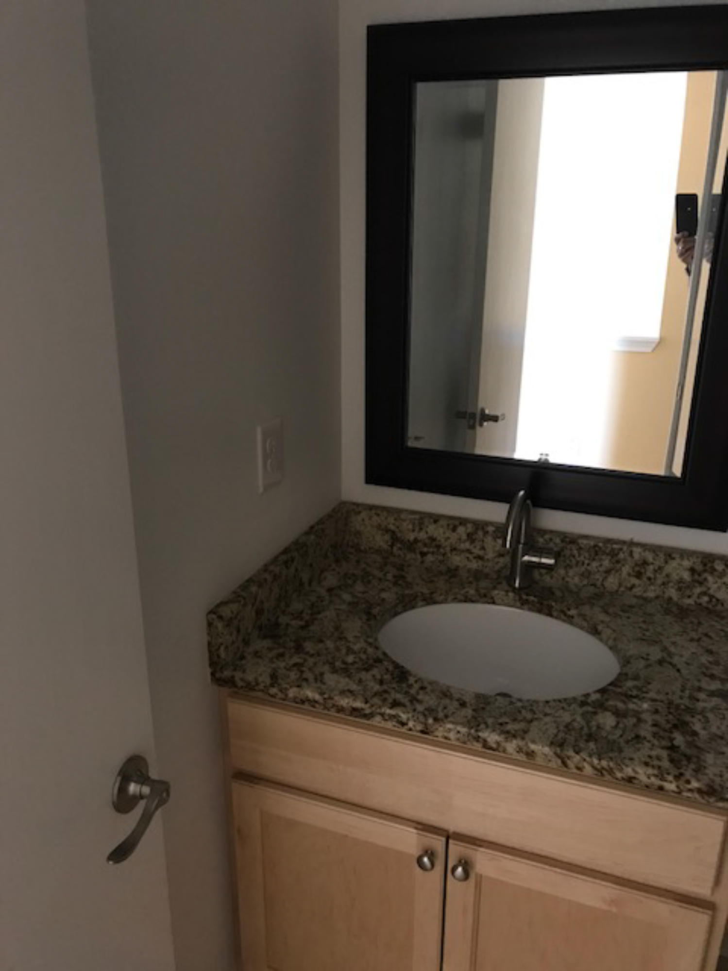 COLINA DEL ORO - Residential Lease