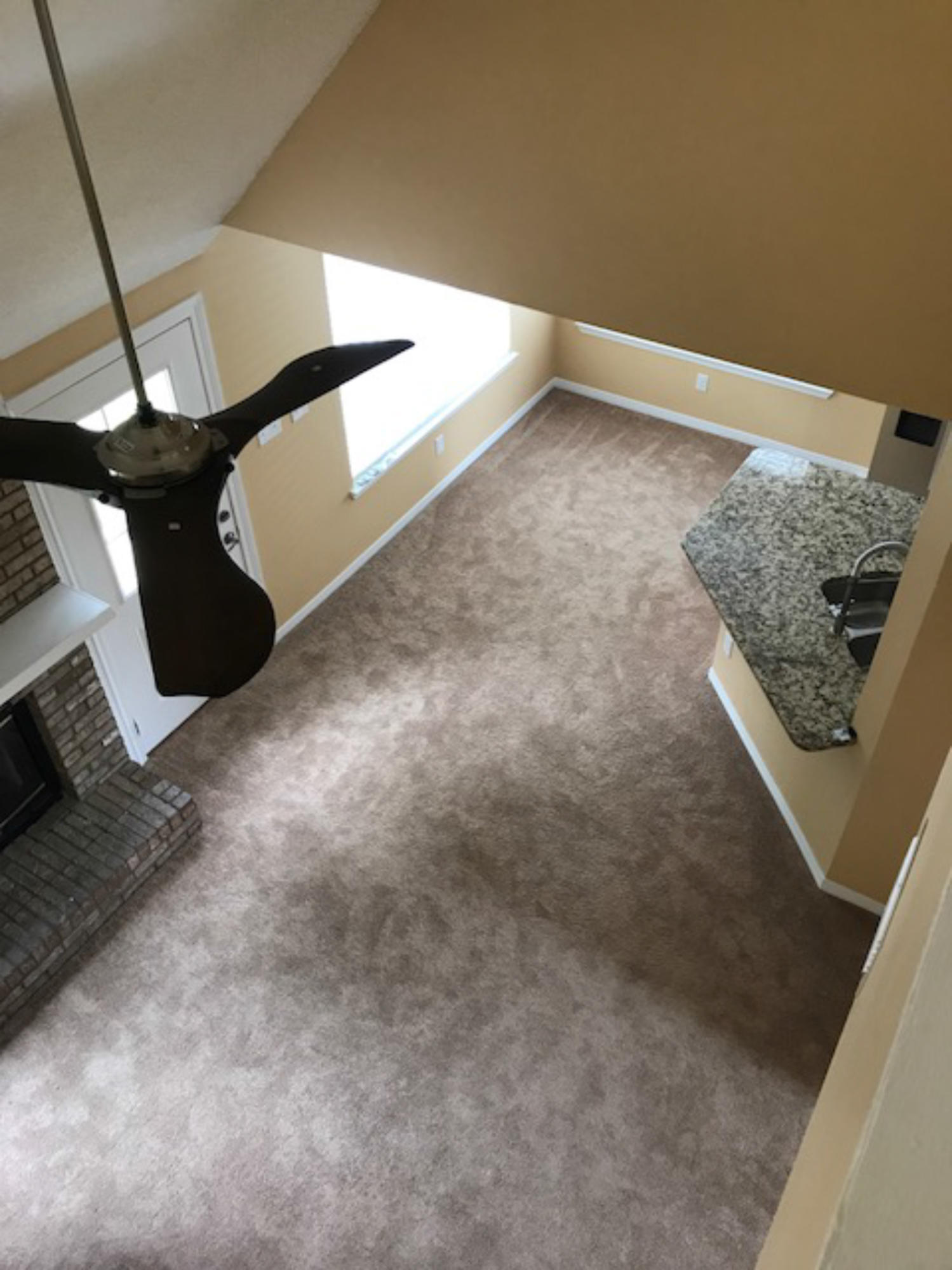 COLINA DEL ORO - Residential Lease