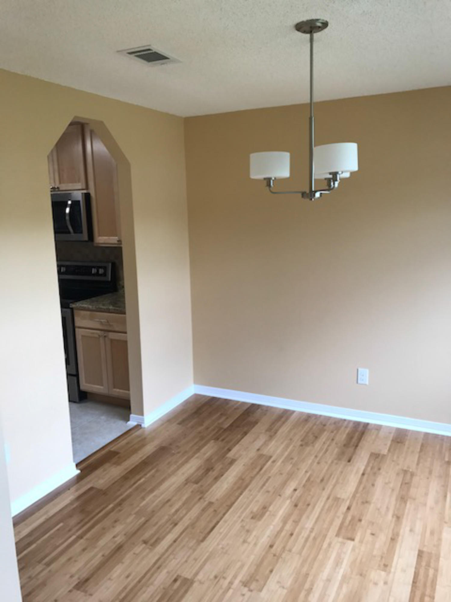 COLINA DEL ORO - Residential Lease