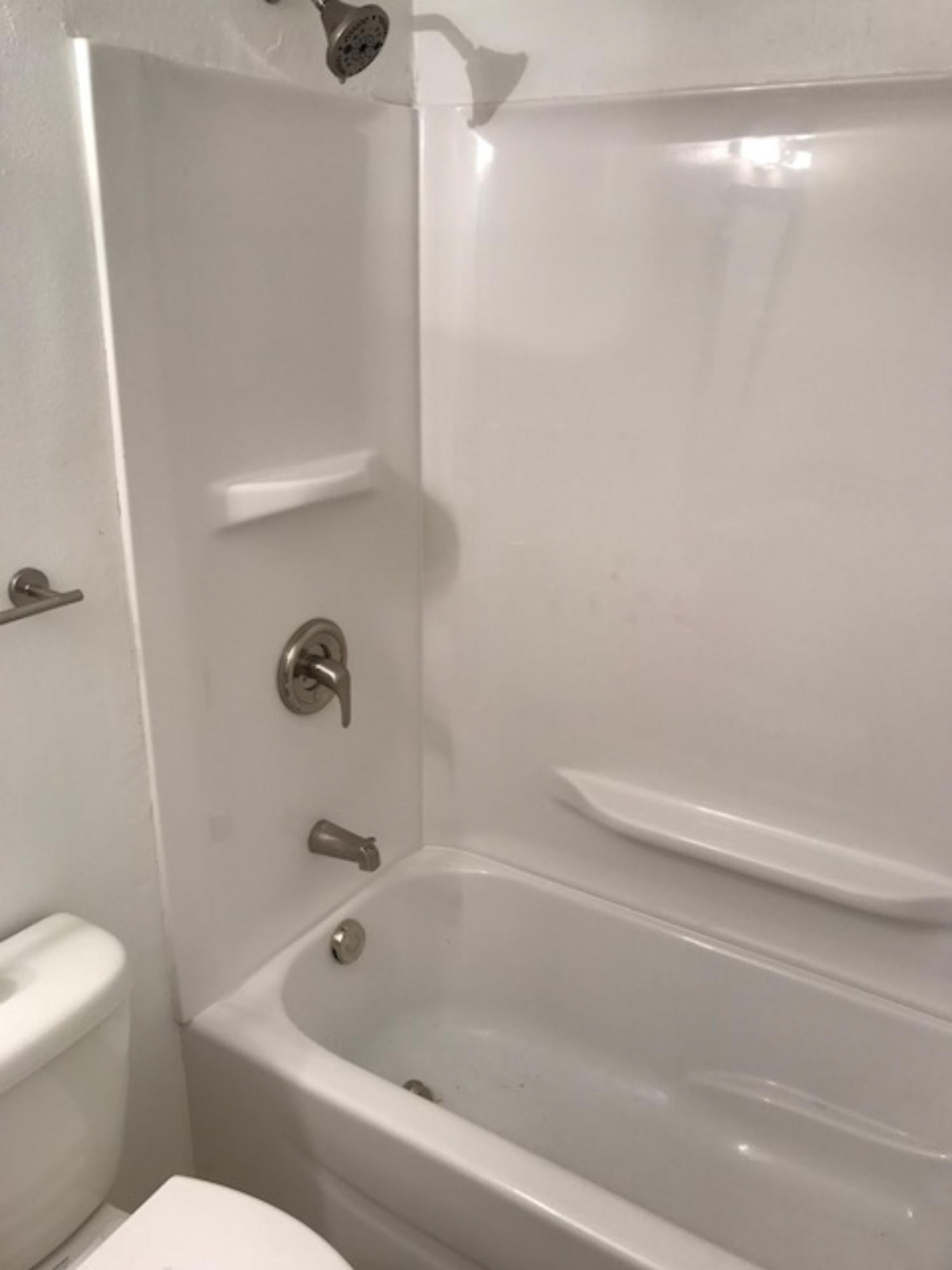 COLINA DEL ORO - Residential Lease