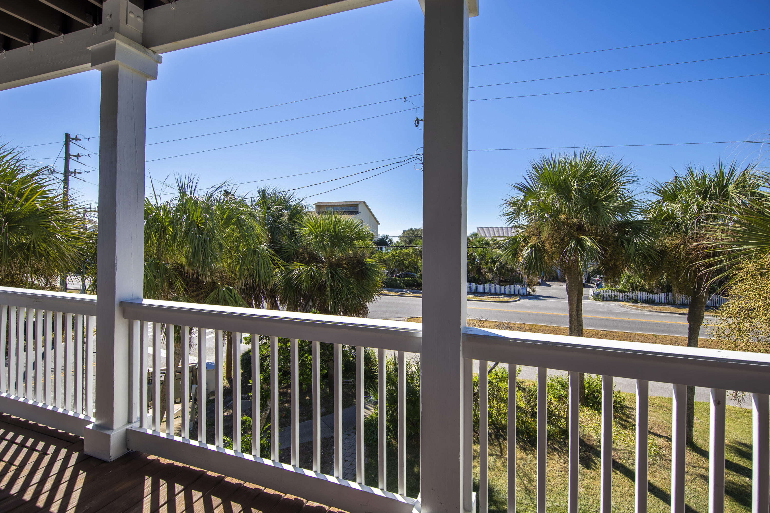 CRYSTAL BEACH - Residential