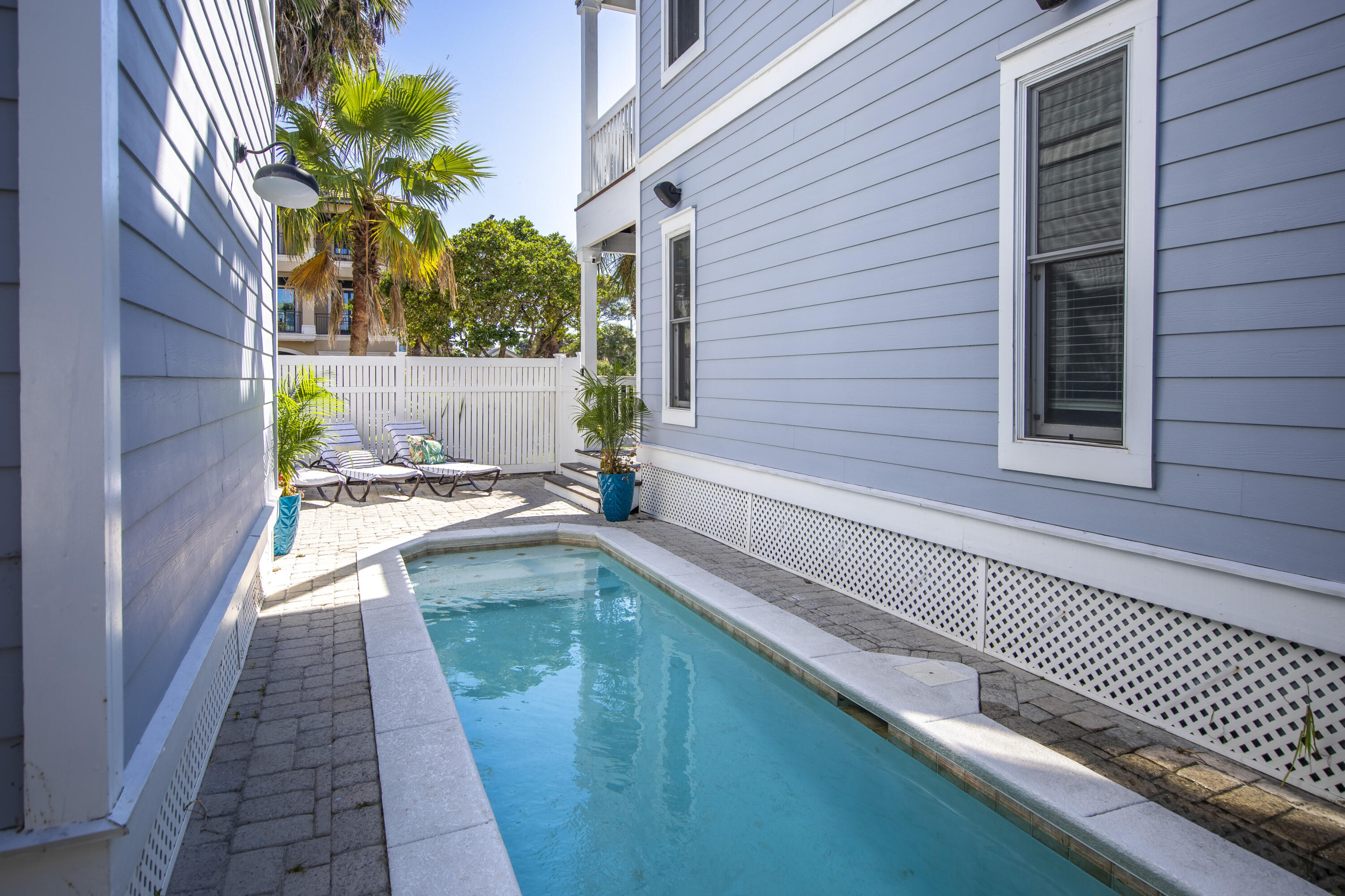 CRYSTAL BEACH - Residential
