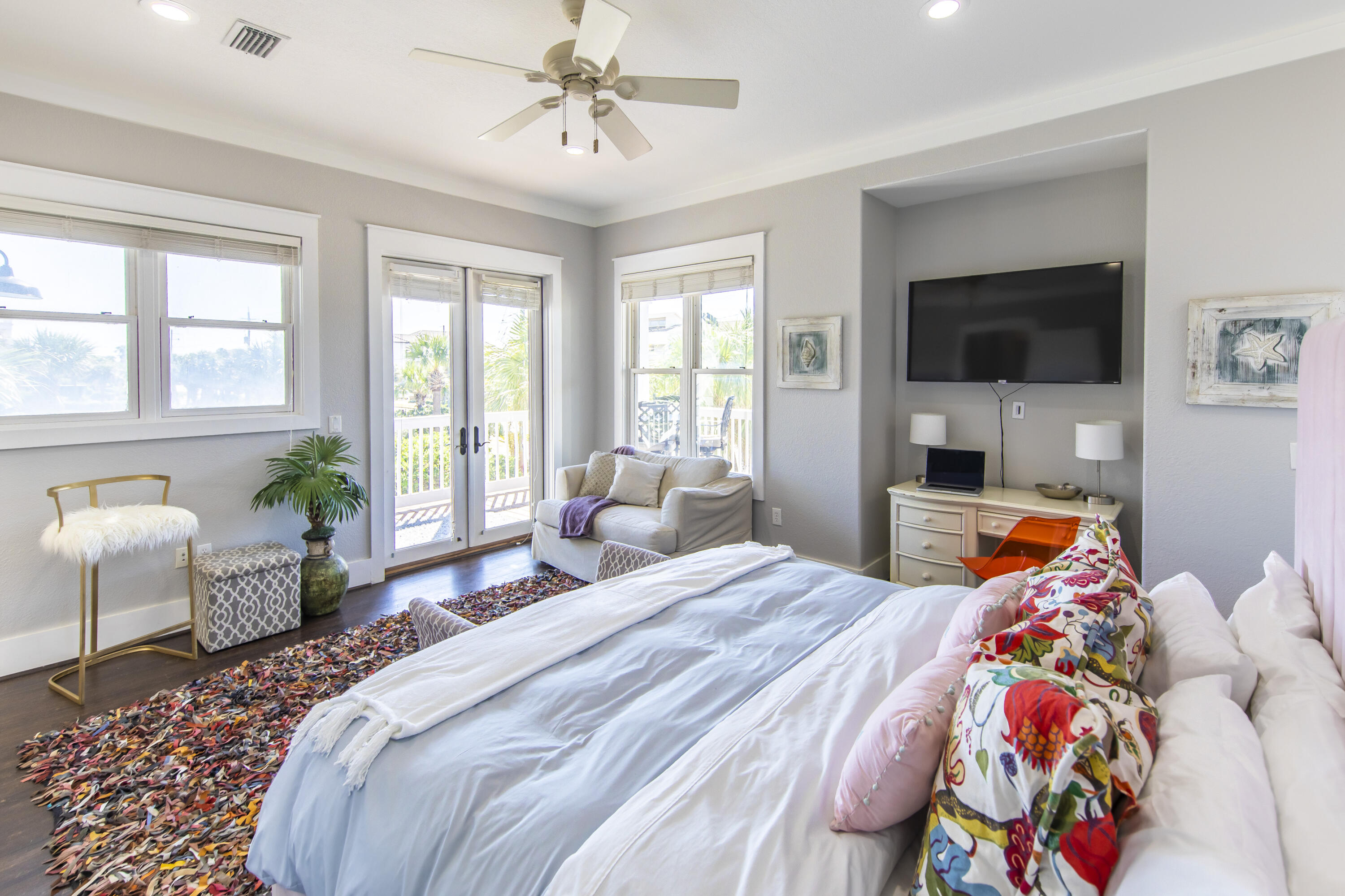 CRYSTAL BEACH - Residential