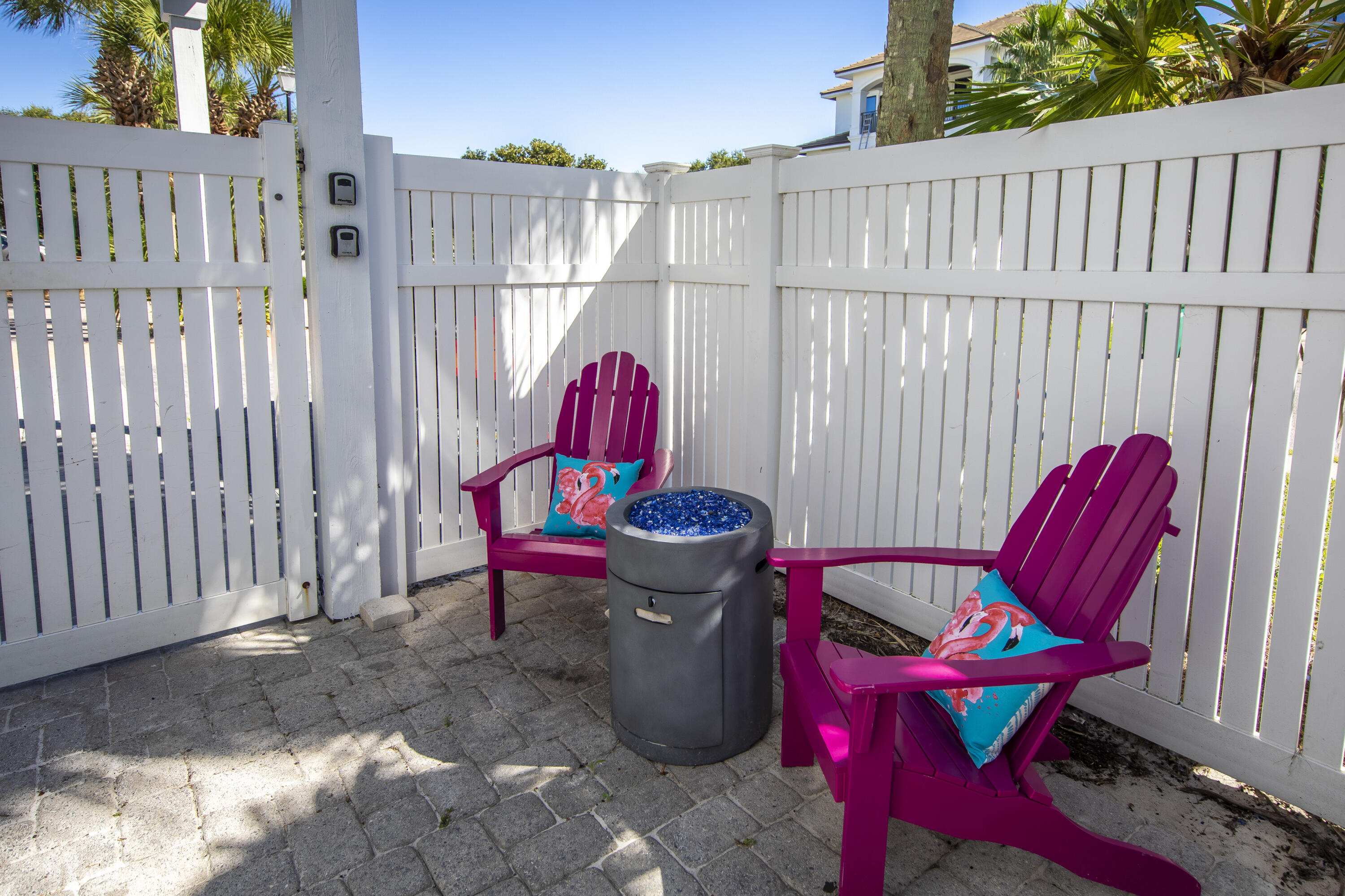 CRYSTAL BEACH - Residential
