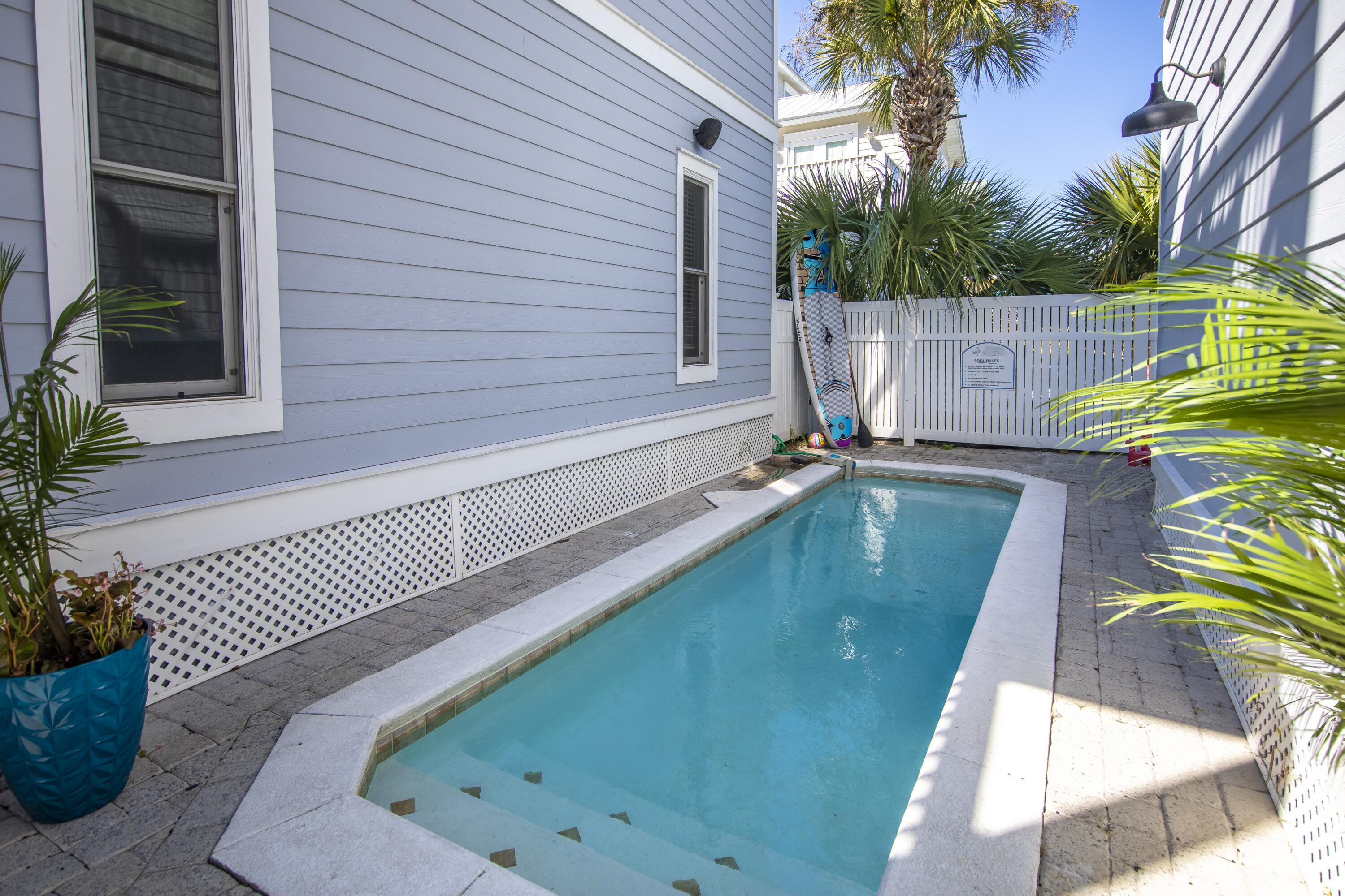 CRYSTAL BEACH - Residential