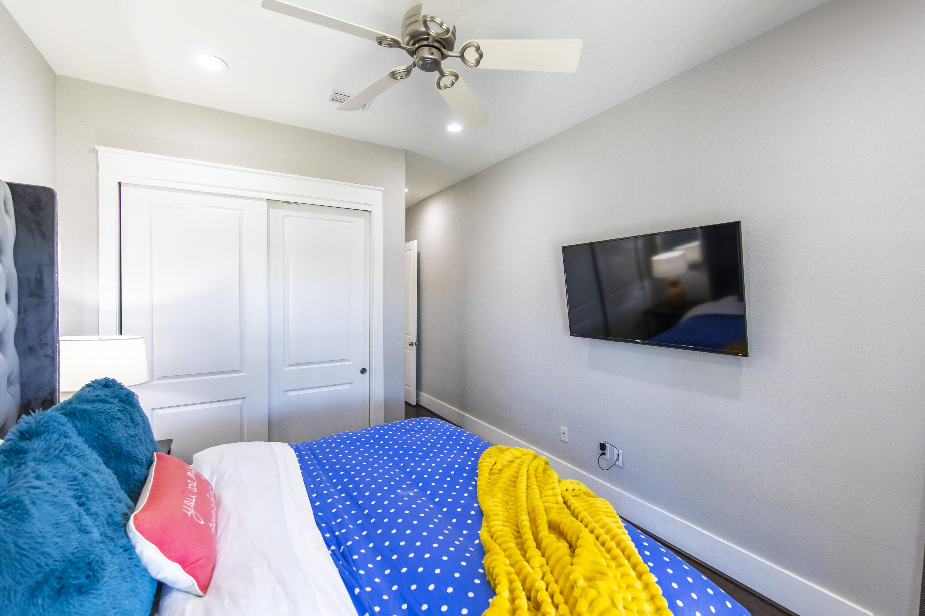 CRYSTAL BEACH - Residential