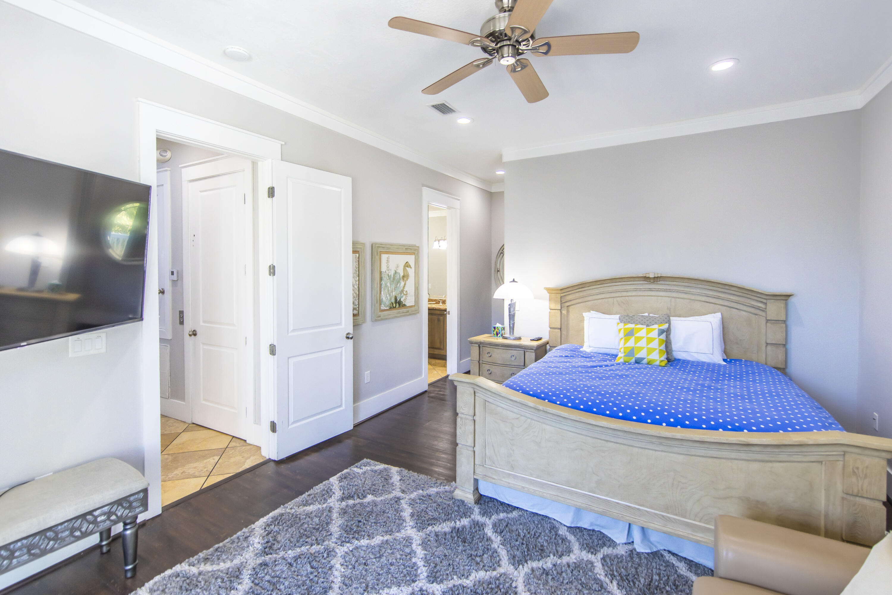 CRYSTAL BEACH - Residential