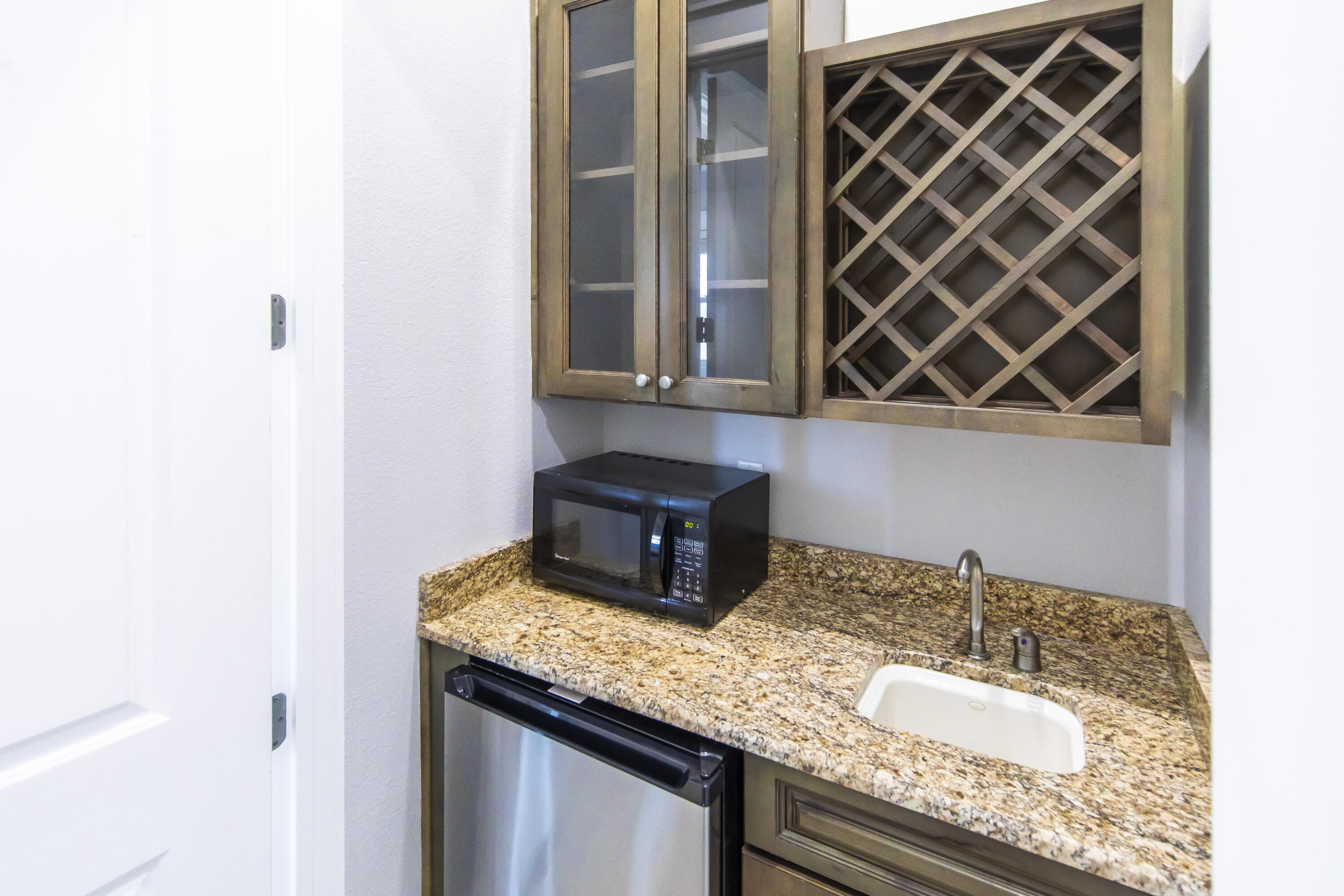 CRYSTAL BEACH - Residential