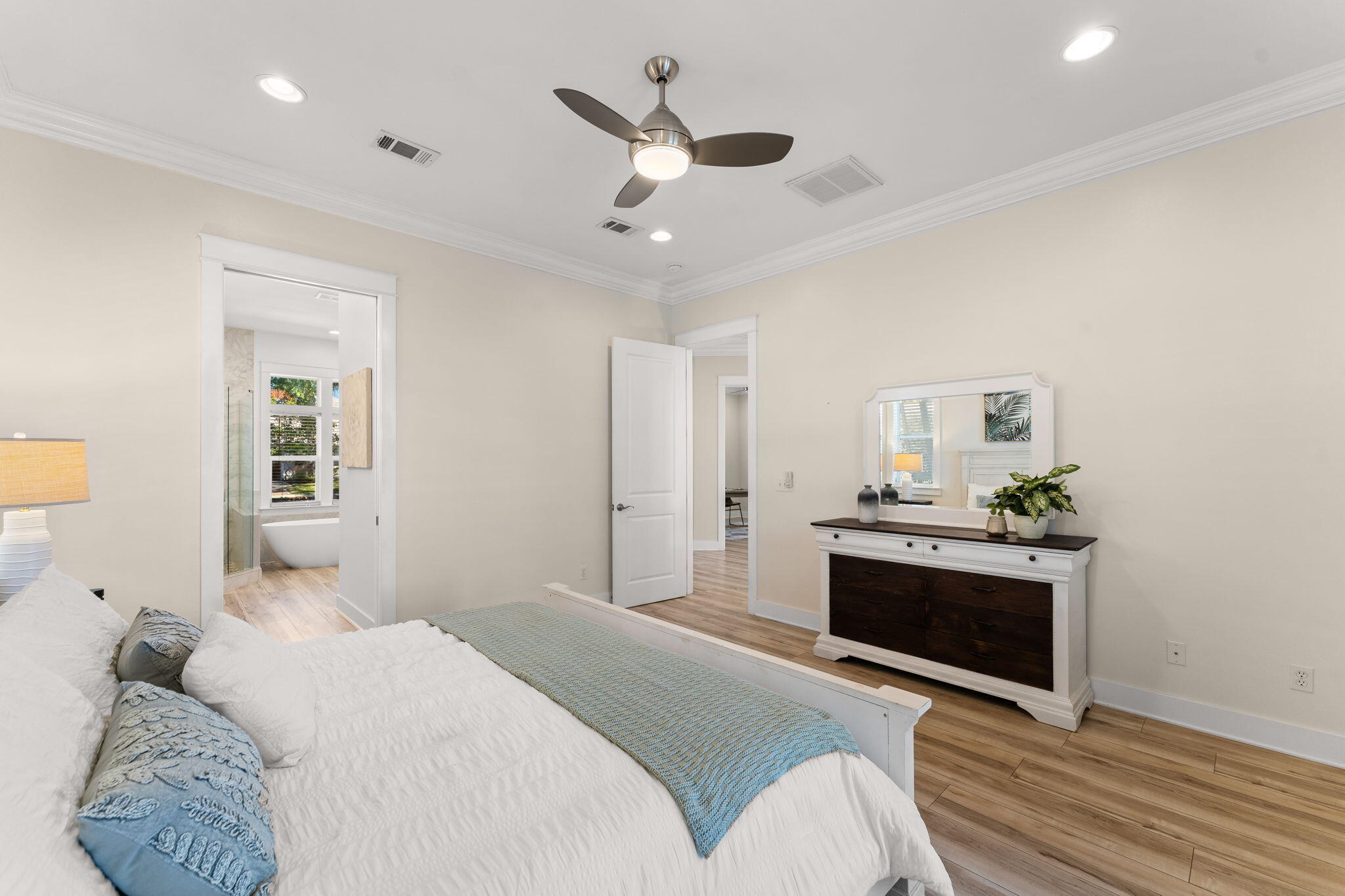 BOTANY BAYOU - Residential