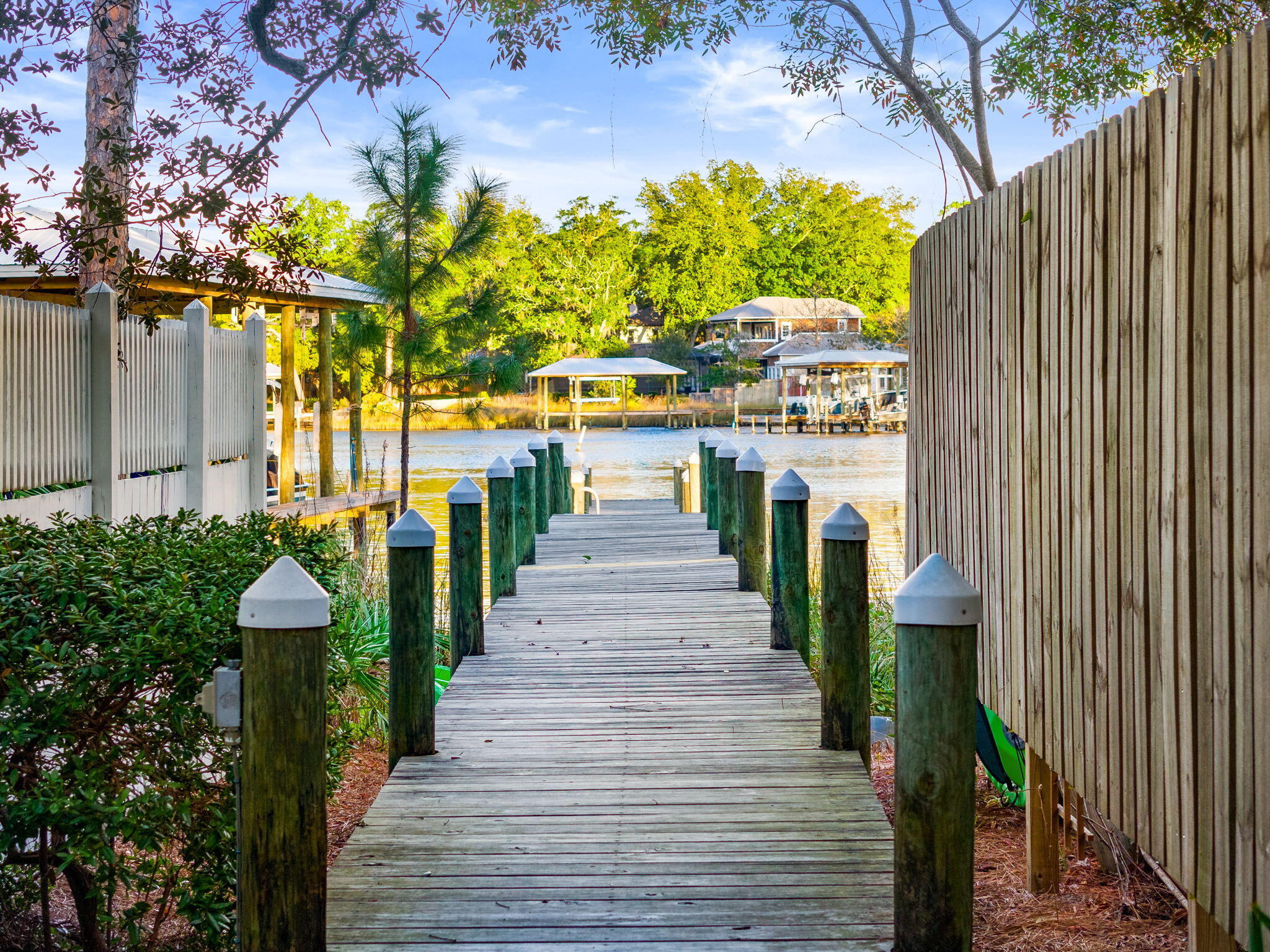 BOTANY BAYOU - Residential