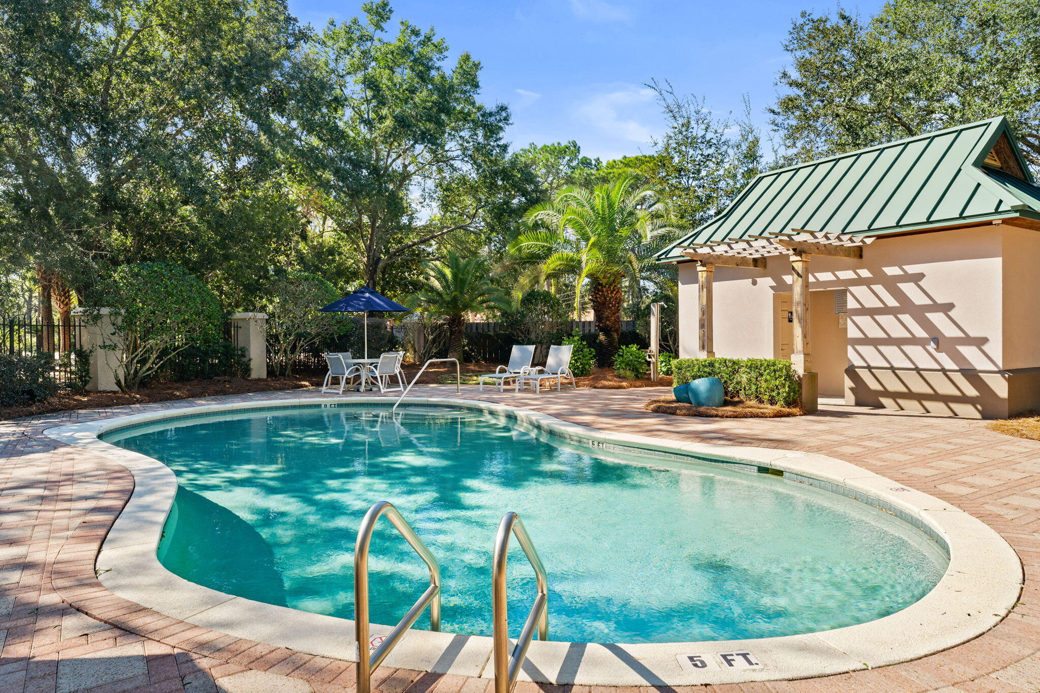 BOTANY BAYOU - Residential