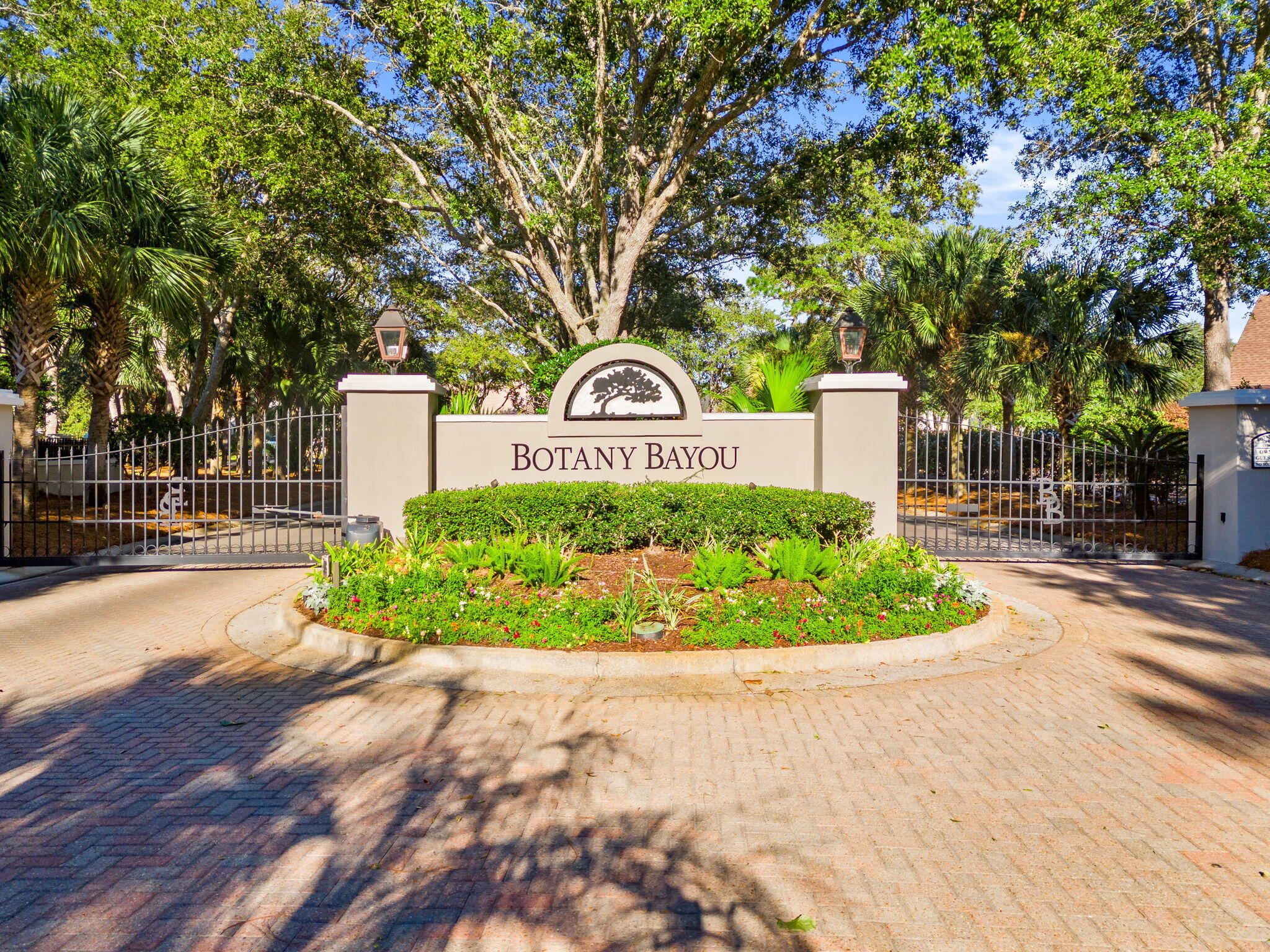 BOTANY BAYOU - Residential