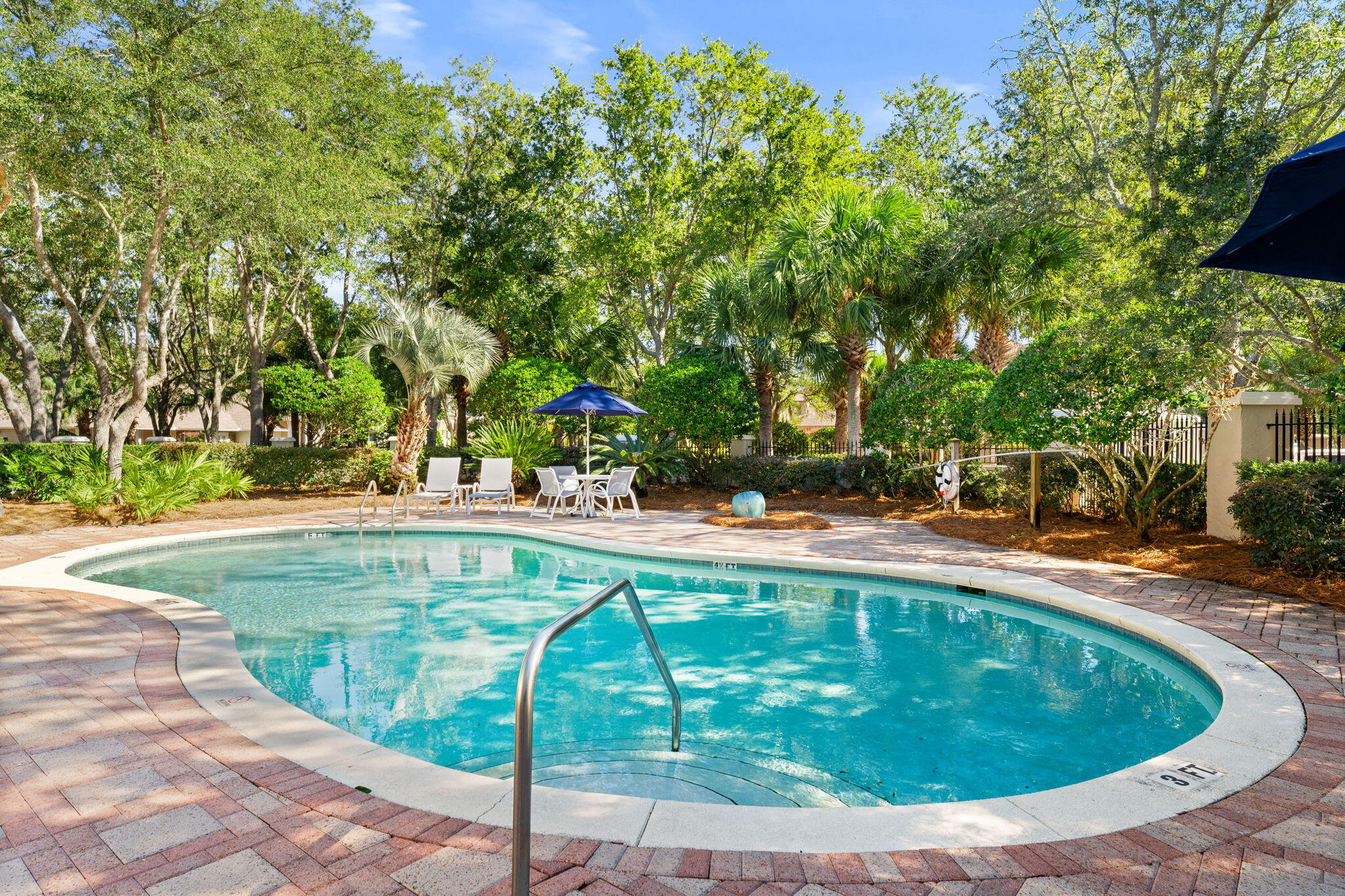 BOTANY BAYOU - Residential