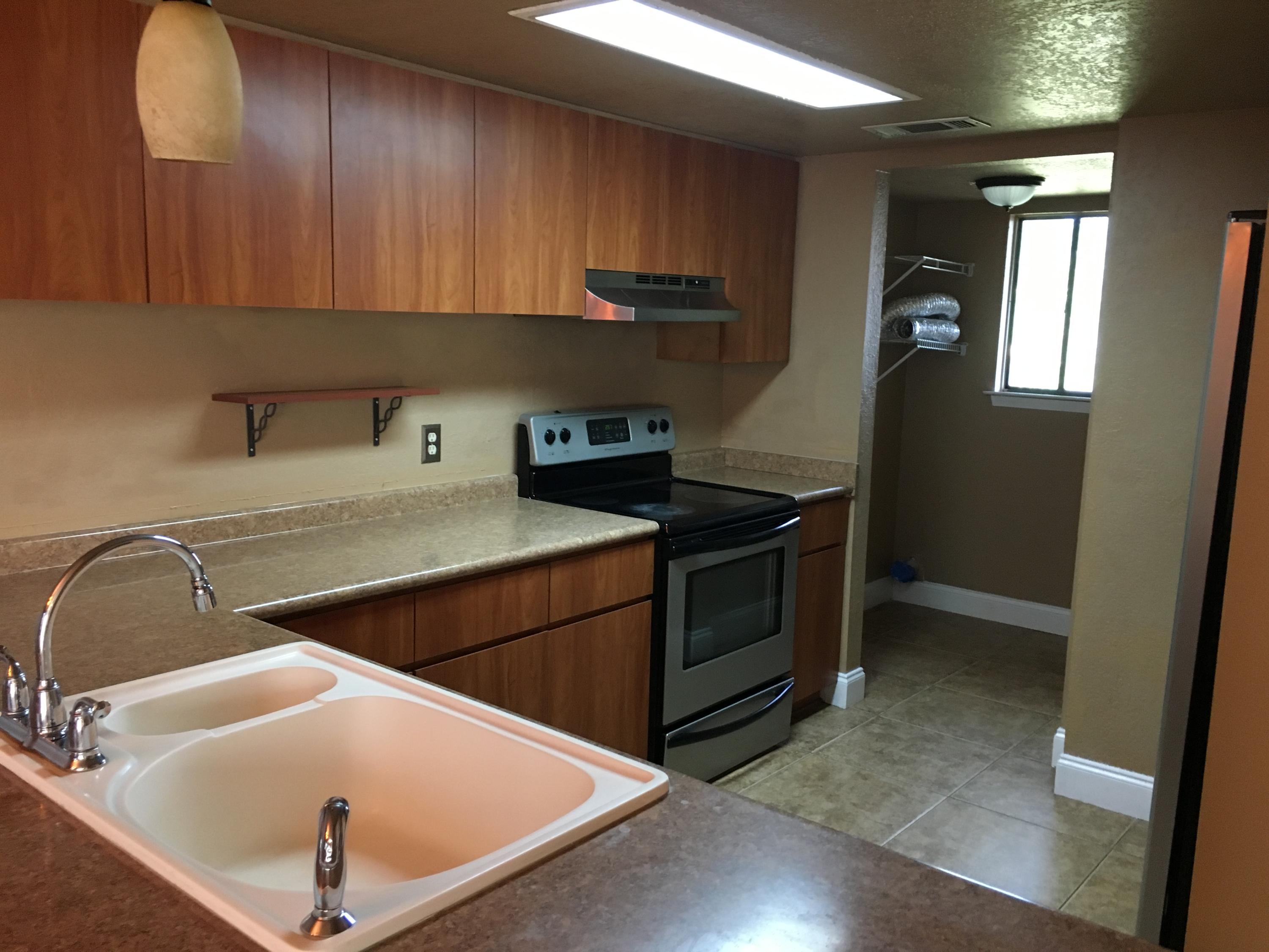 PINE RIDGE TRACE RE/SUB - Residential Lease