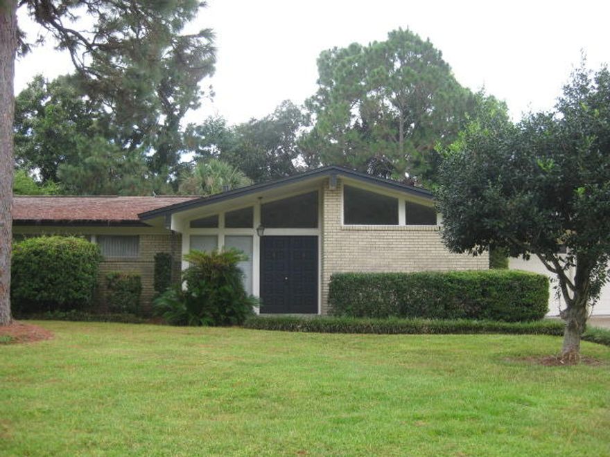 Welcome to this Wonderful property in the Much Desired Kenwood Neighborhood! Convenient to EGLIN and HURLBURT AFB, Hospital, Shopping and BEACHES! 3 Bedroom 2 Bathroom Pool Home on a Large Gorgeous Lot. Great Curb Appeal. This Wonderful Floor Plan includes 2 Living Areas and a Formal Dining Room. The large Formal Living Room has it's own Private Patio. The Kitchen has lots of Storage, a Butler's Pantry, Breakfast Bar and a View of the Pool! The extended living space in the Great Room area overlooks the Beautiful Backyard, Patio and Pool. ! Additional bedrooms all good sized. Master has 2 closets. Oversize Garage. Walking distance to Tennis Courts. Sidewalk Community. Golf Course. NO Aluminum Wiring - seller had the house rewired with Copper! Buyer to verify all measurements. SEE IT TODAY
