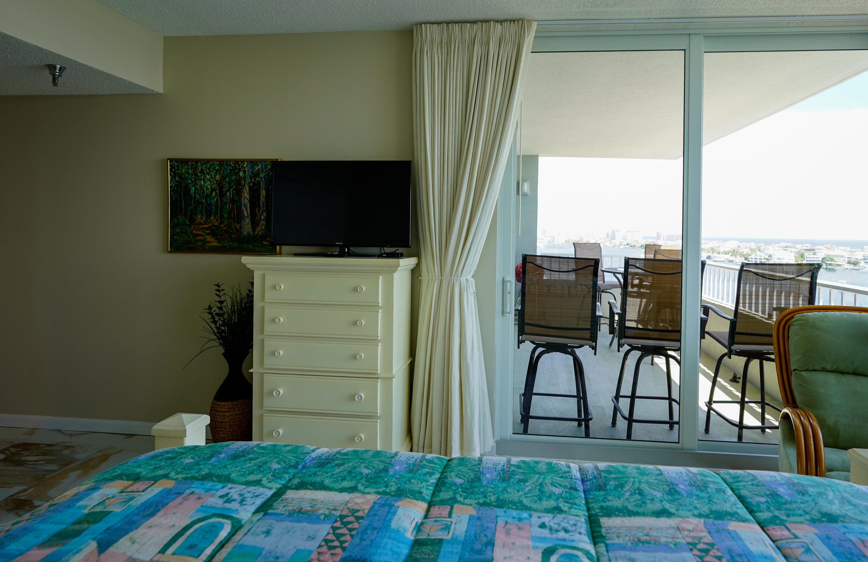 DESTIN YACHT CLUB - Residential Lease