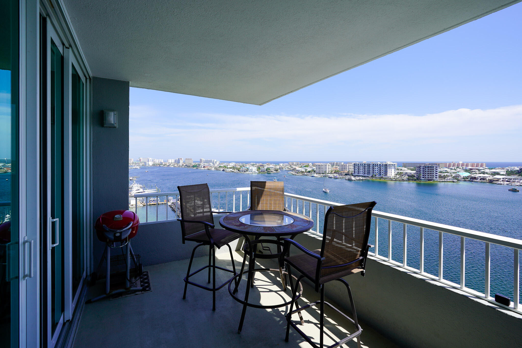 DESTIN YACHT CLUB - Residential Lease
