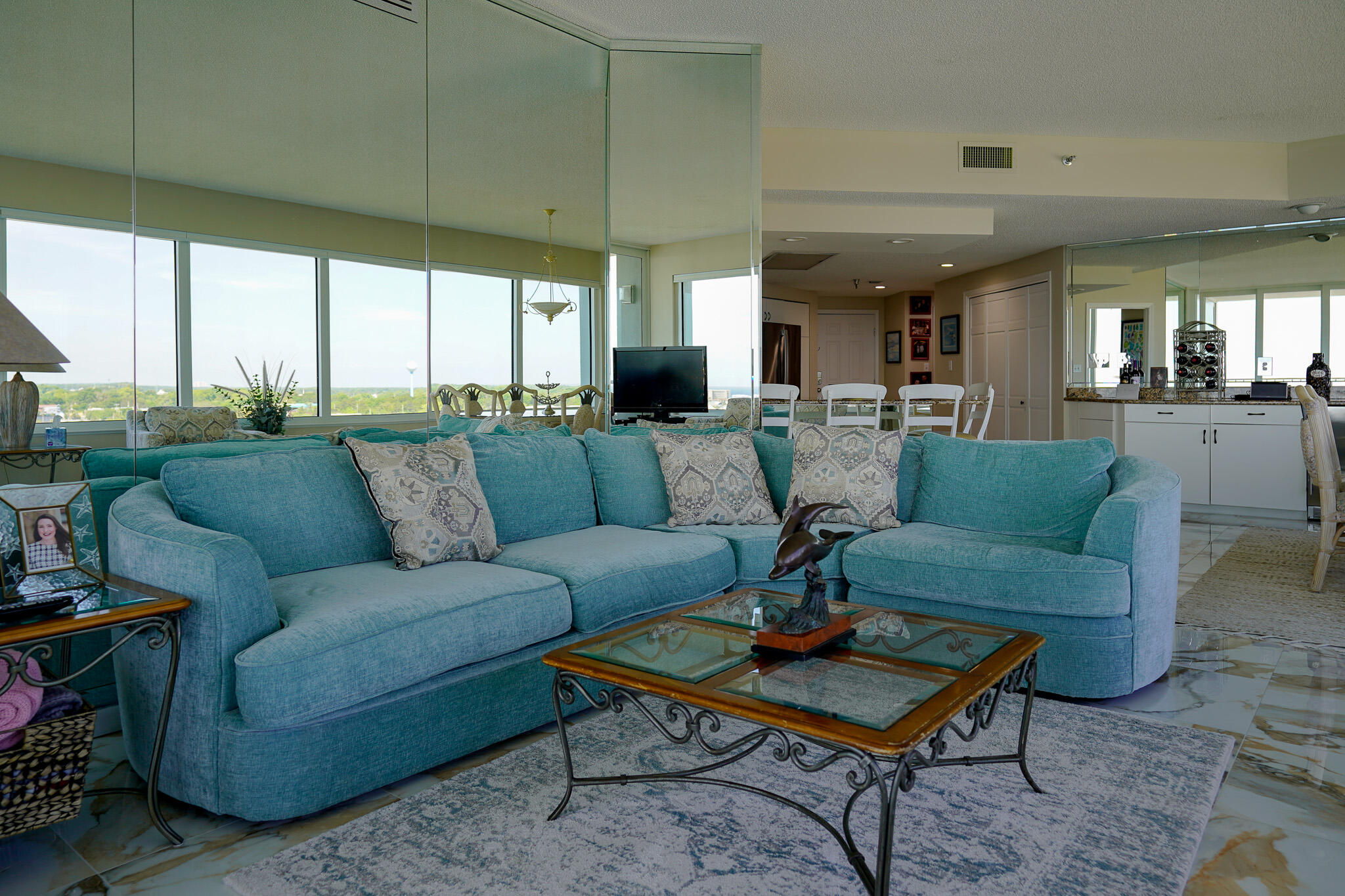 DESTIN YACHT CLUB - Residential Lease