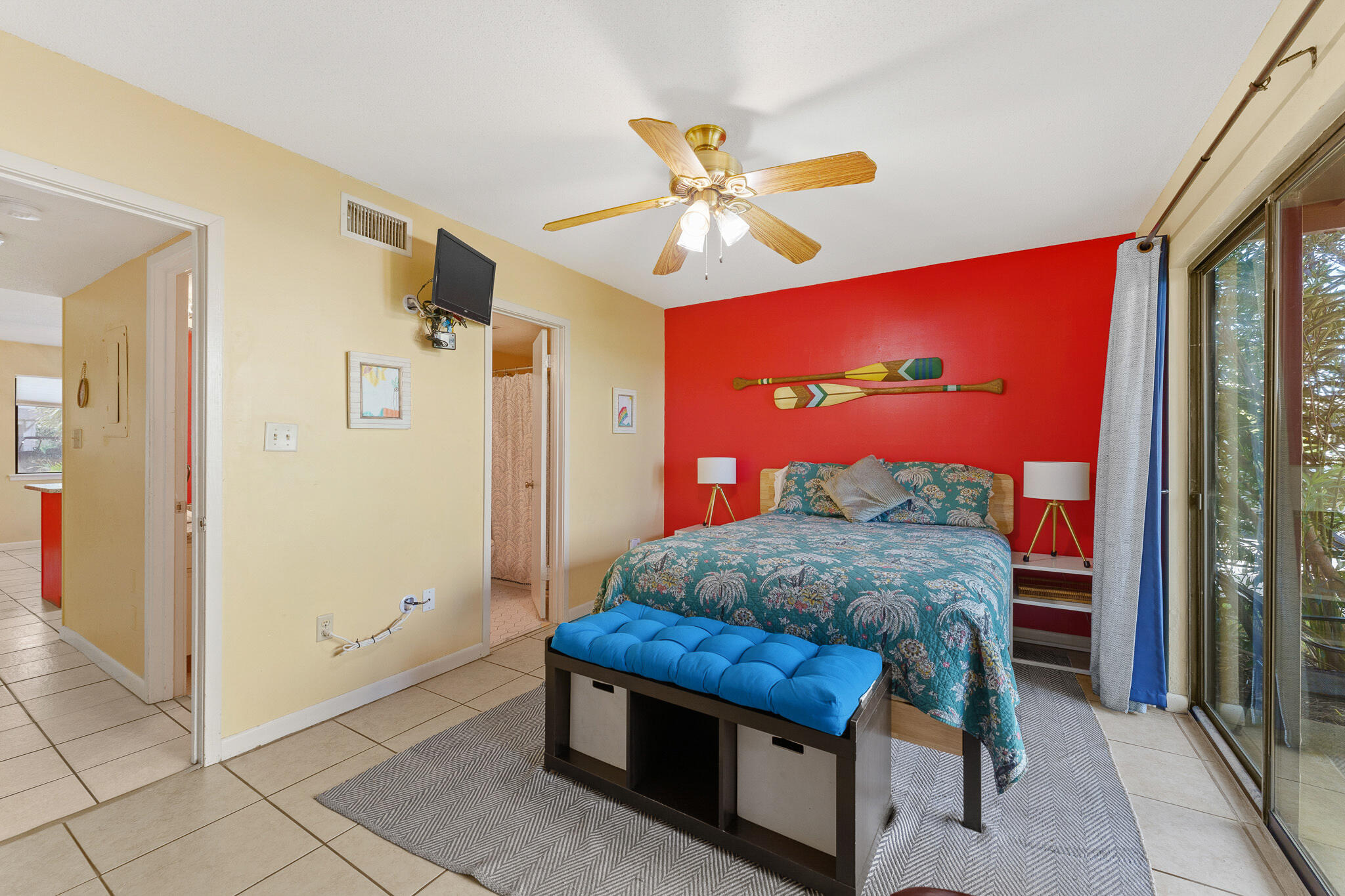 BLUE SURF TOWNHOMES - Residential