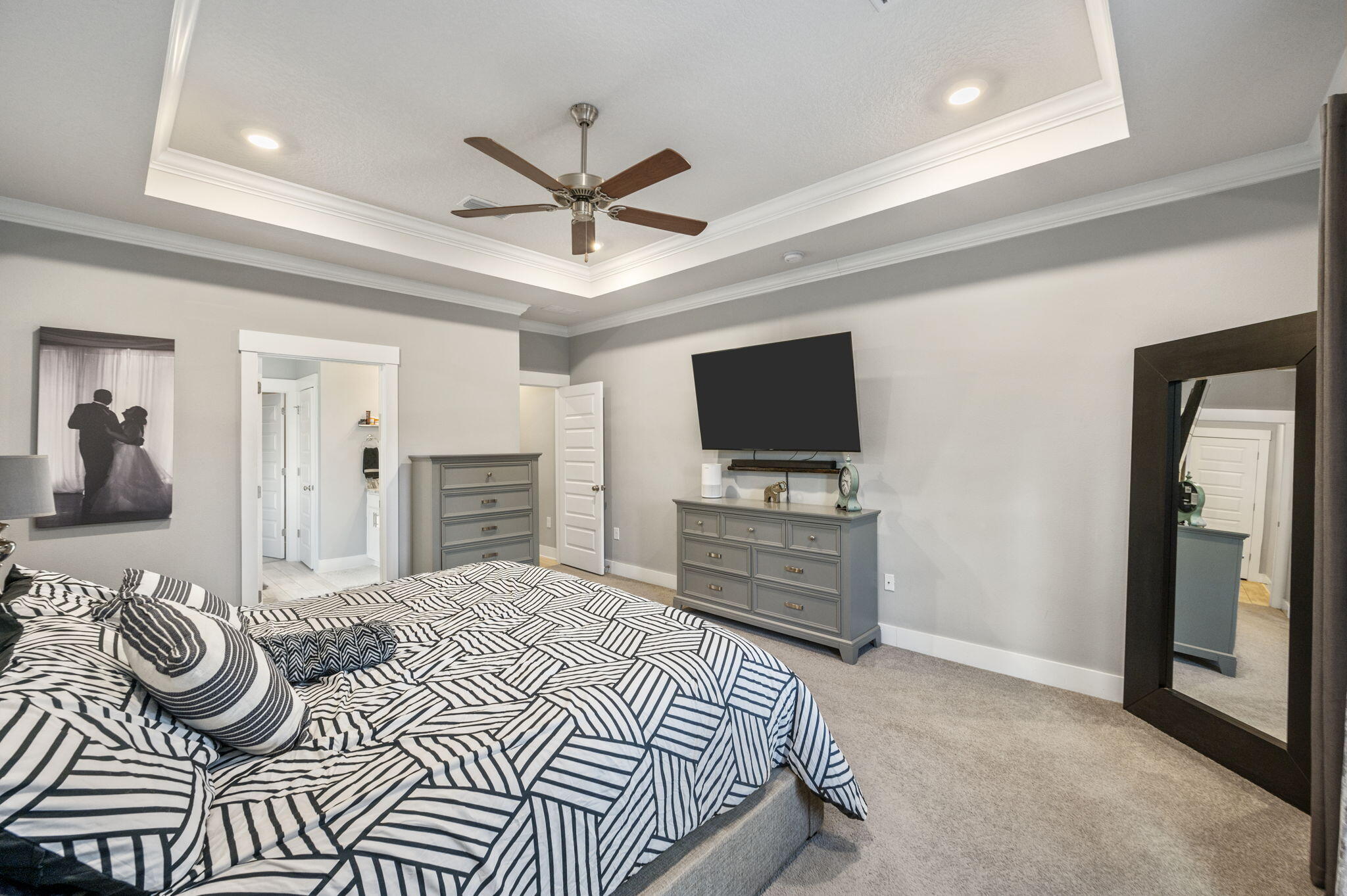 WATER'S EDGE - Residential