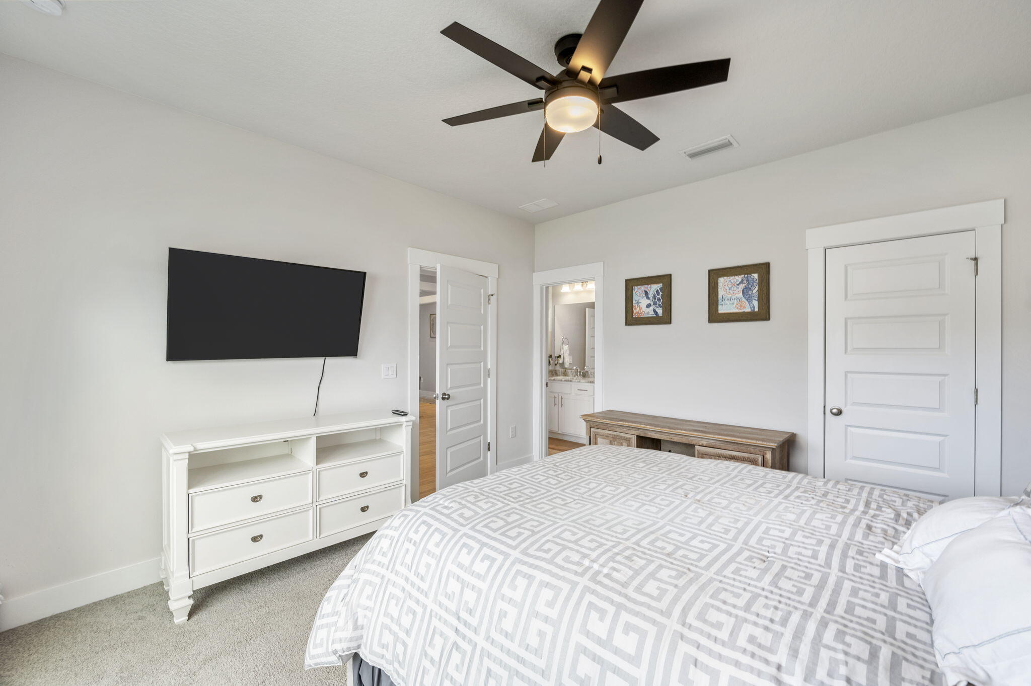 WATER'S EDGE - Residential