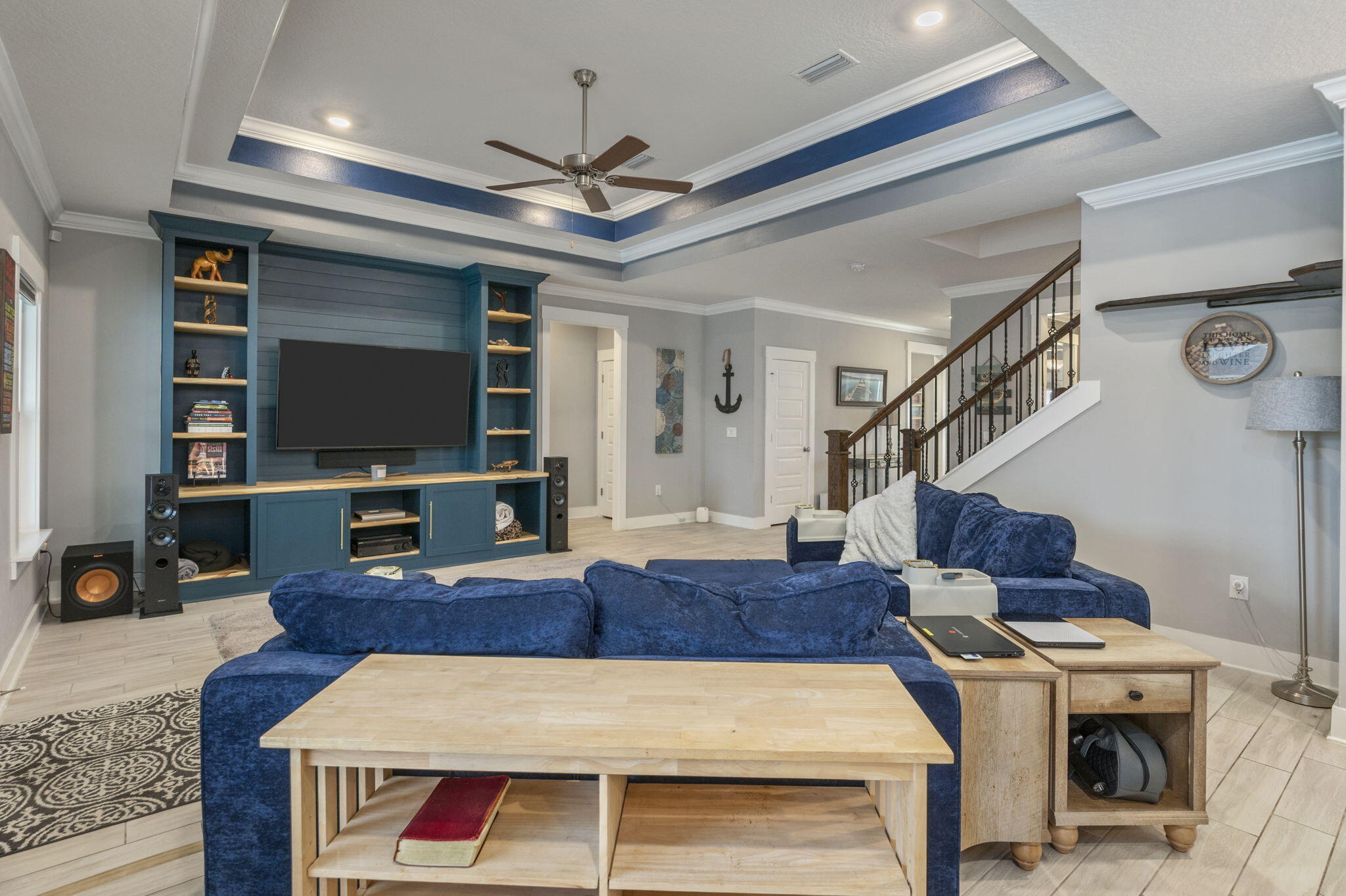 WATER'S EDGE - Residential