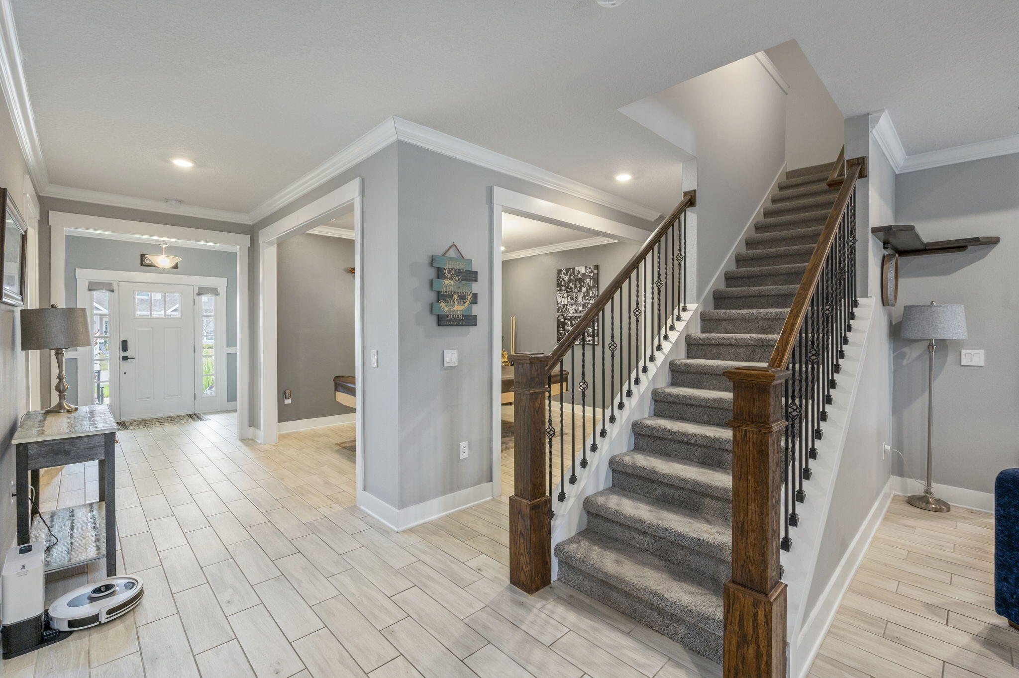 WATER'S EDGE - Residential