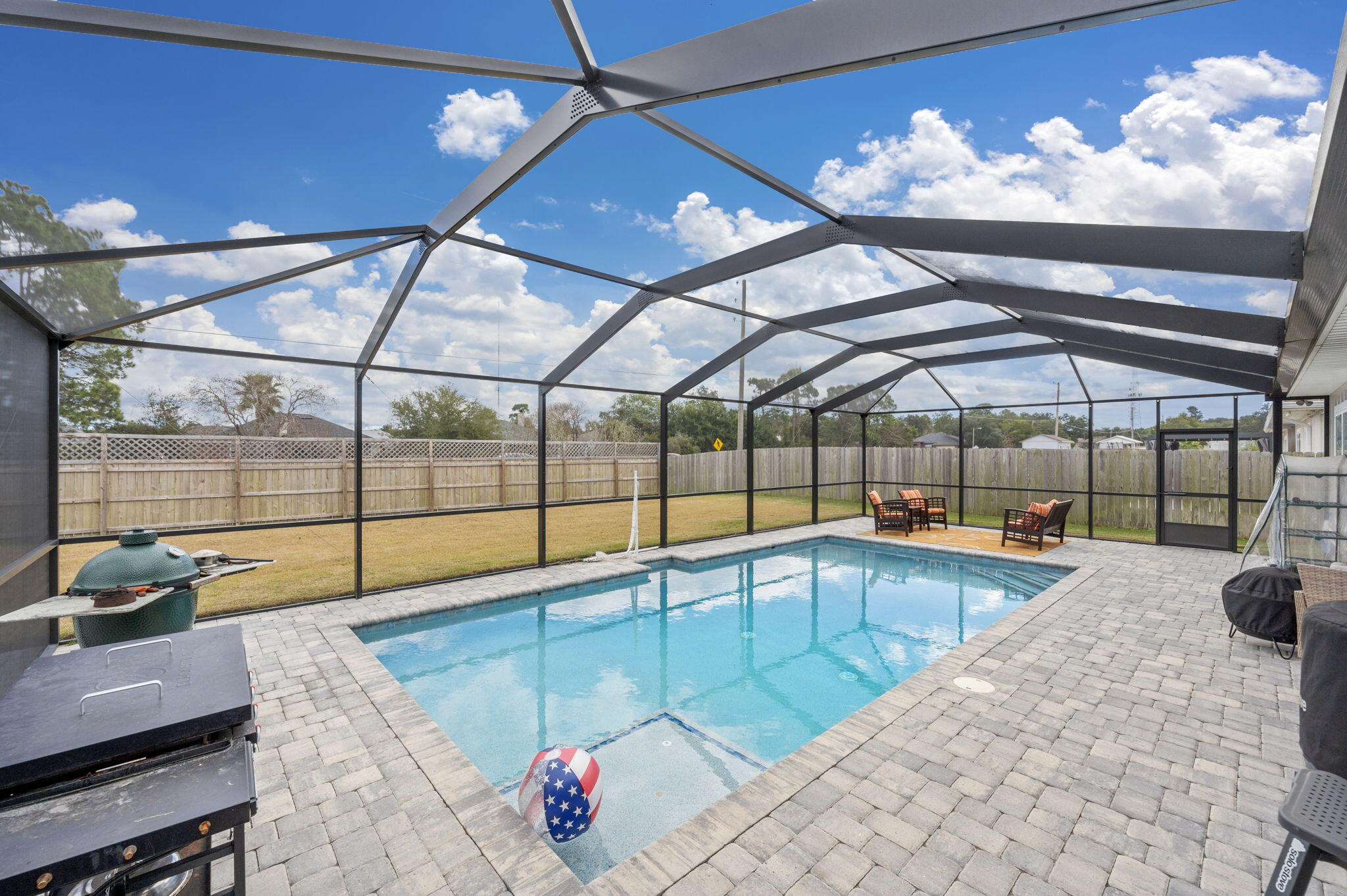 WATER'S EDGE - Residential