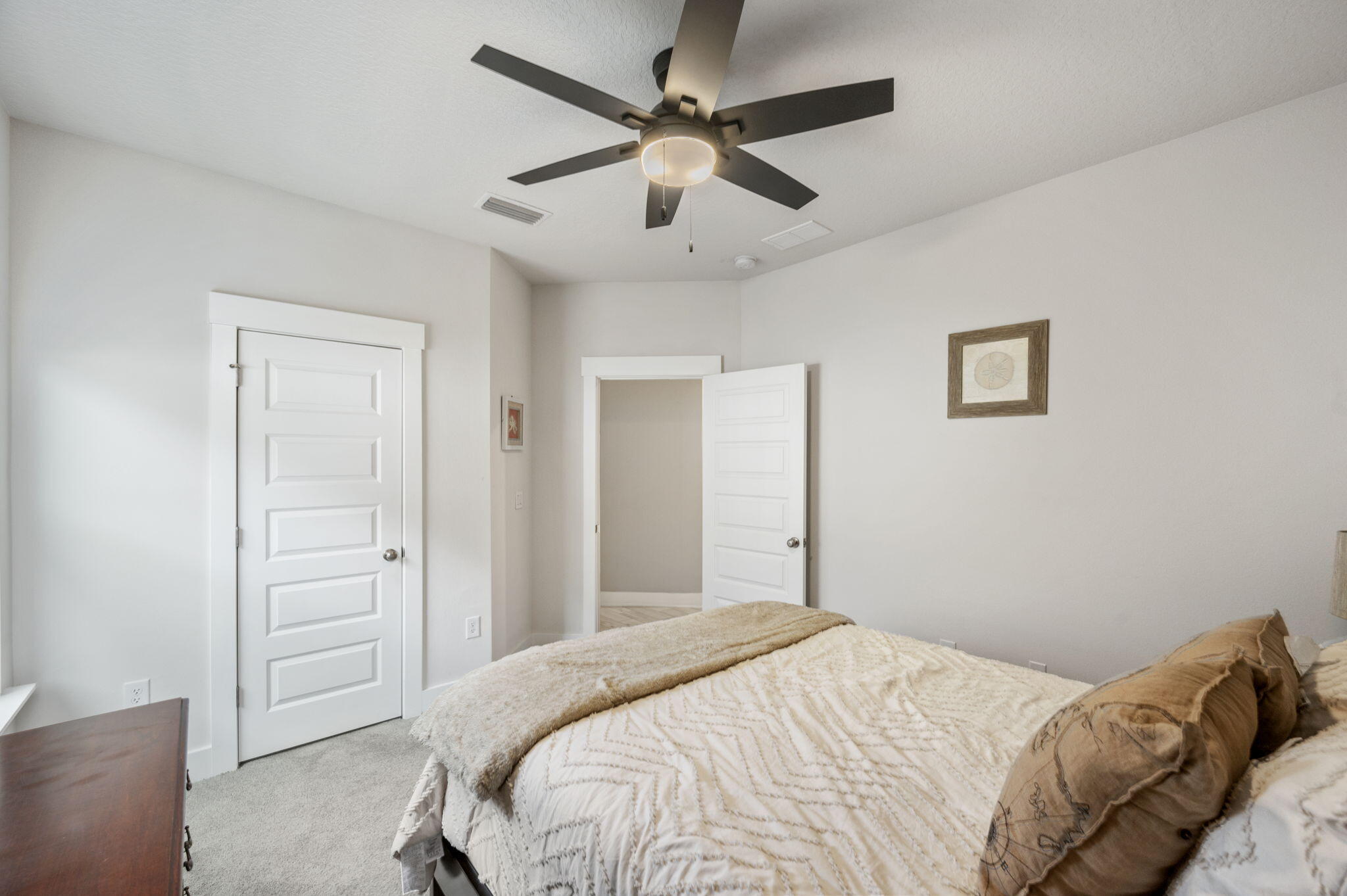 WATER'S EDGE - Residential