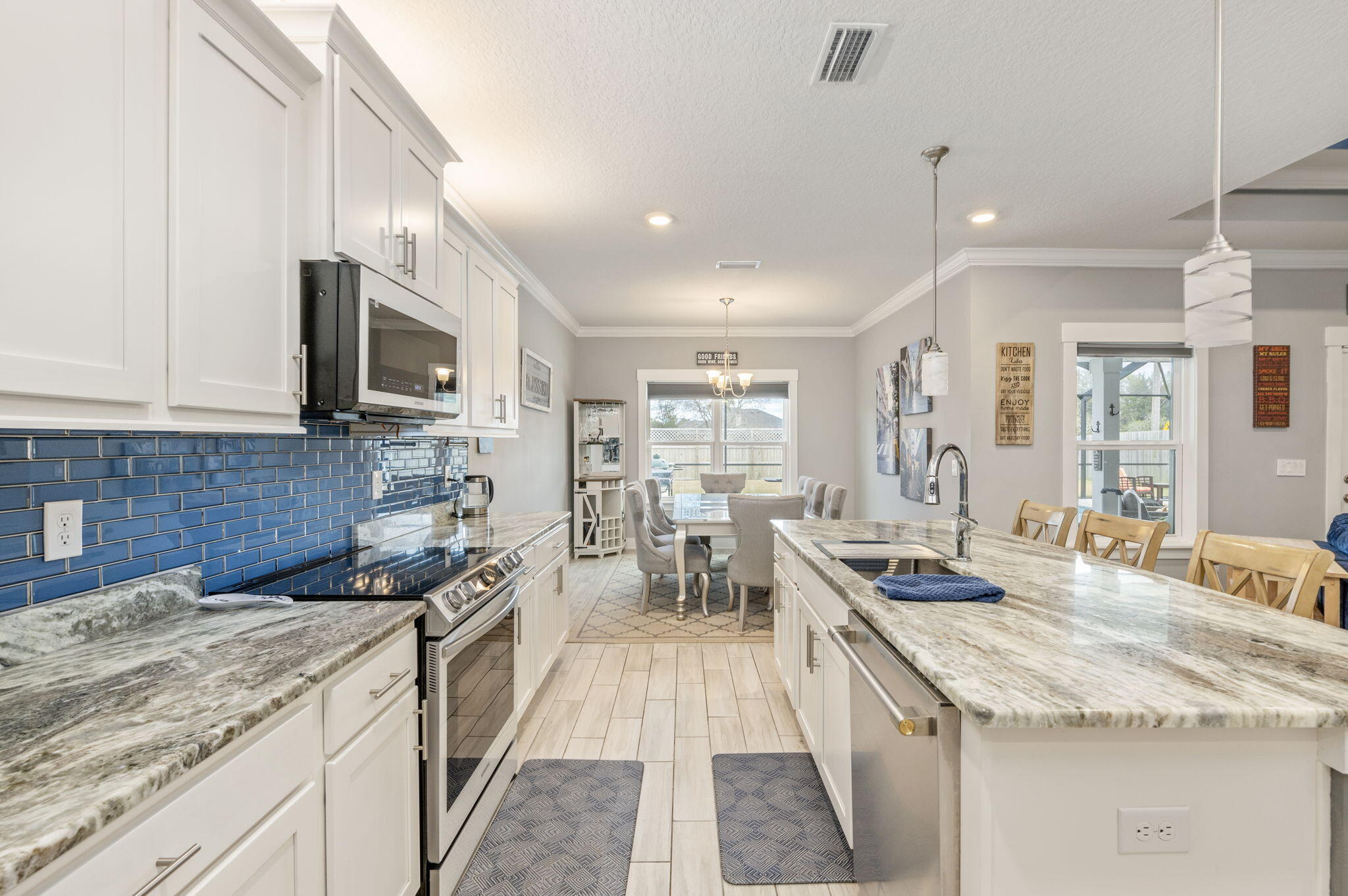 WATER'S EDGE - Residential