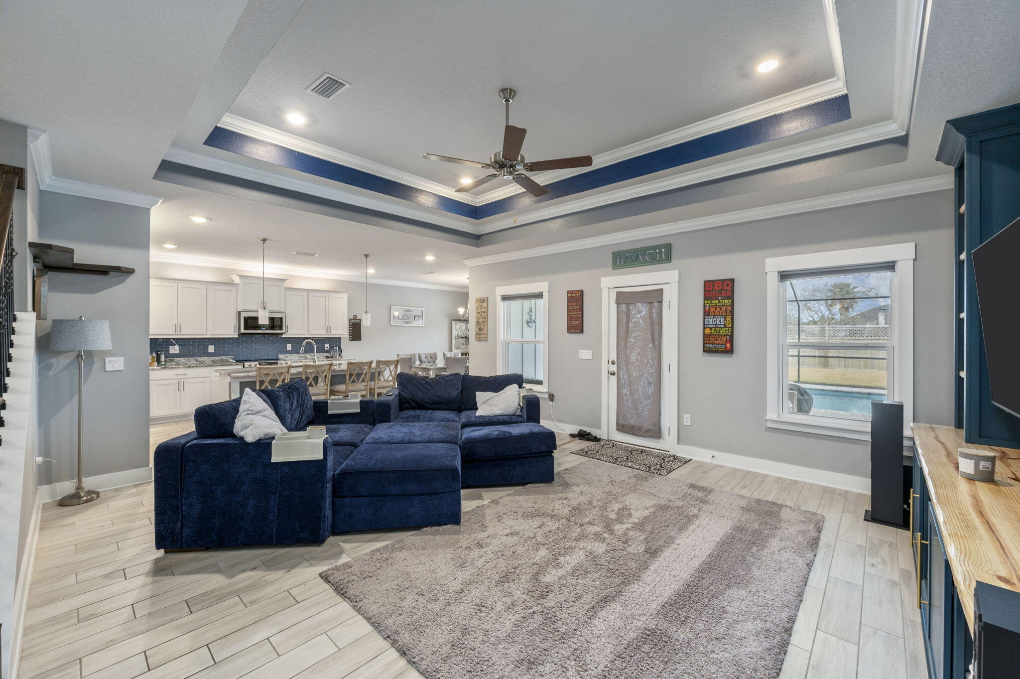 WATER'S EDGE - Residential