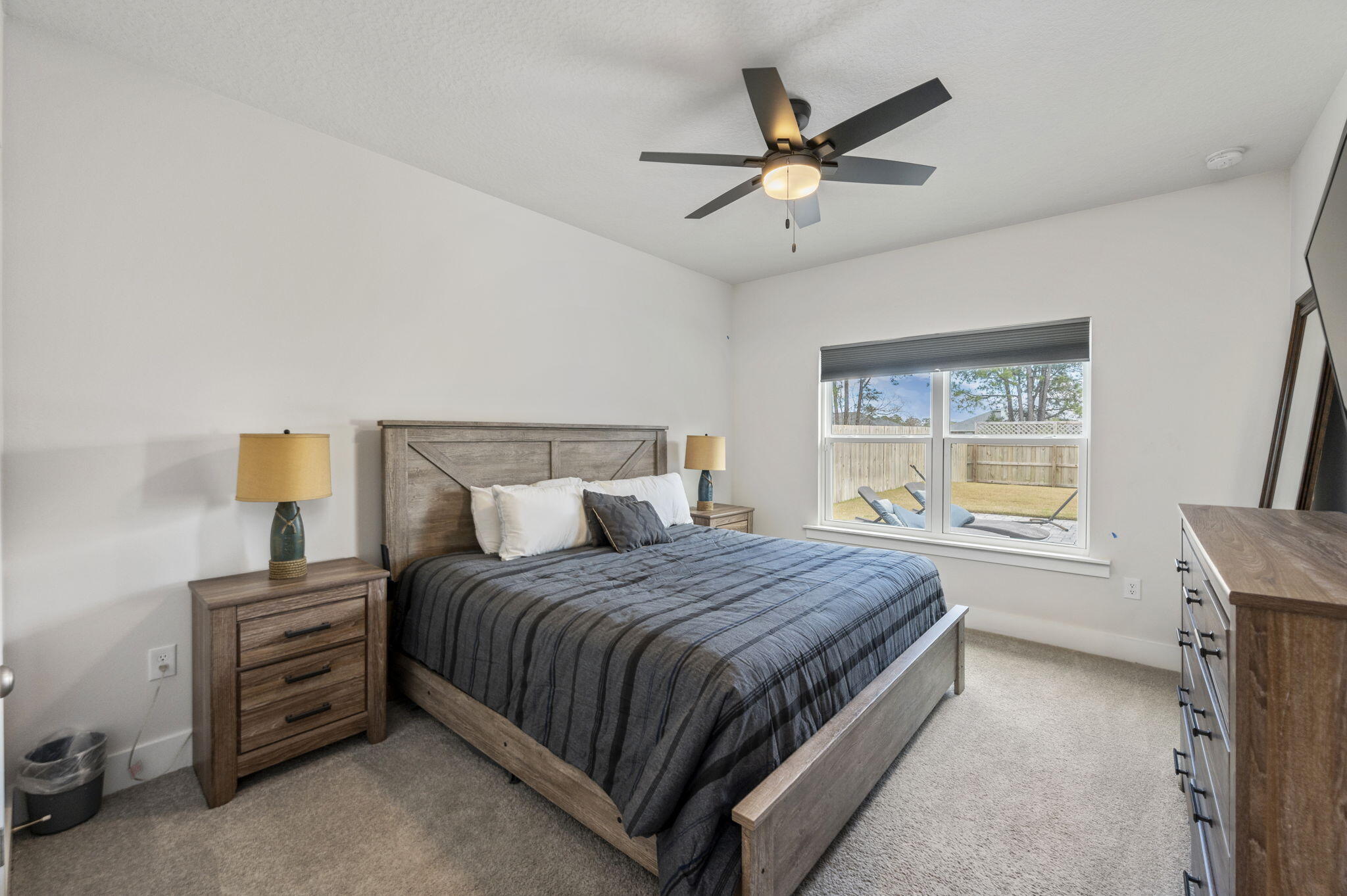 WATER'S EDGE - Residential