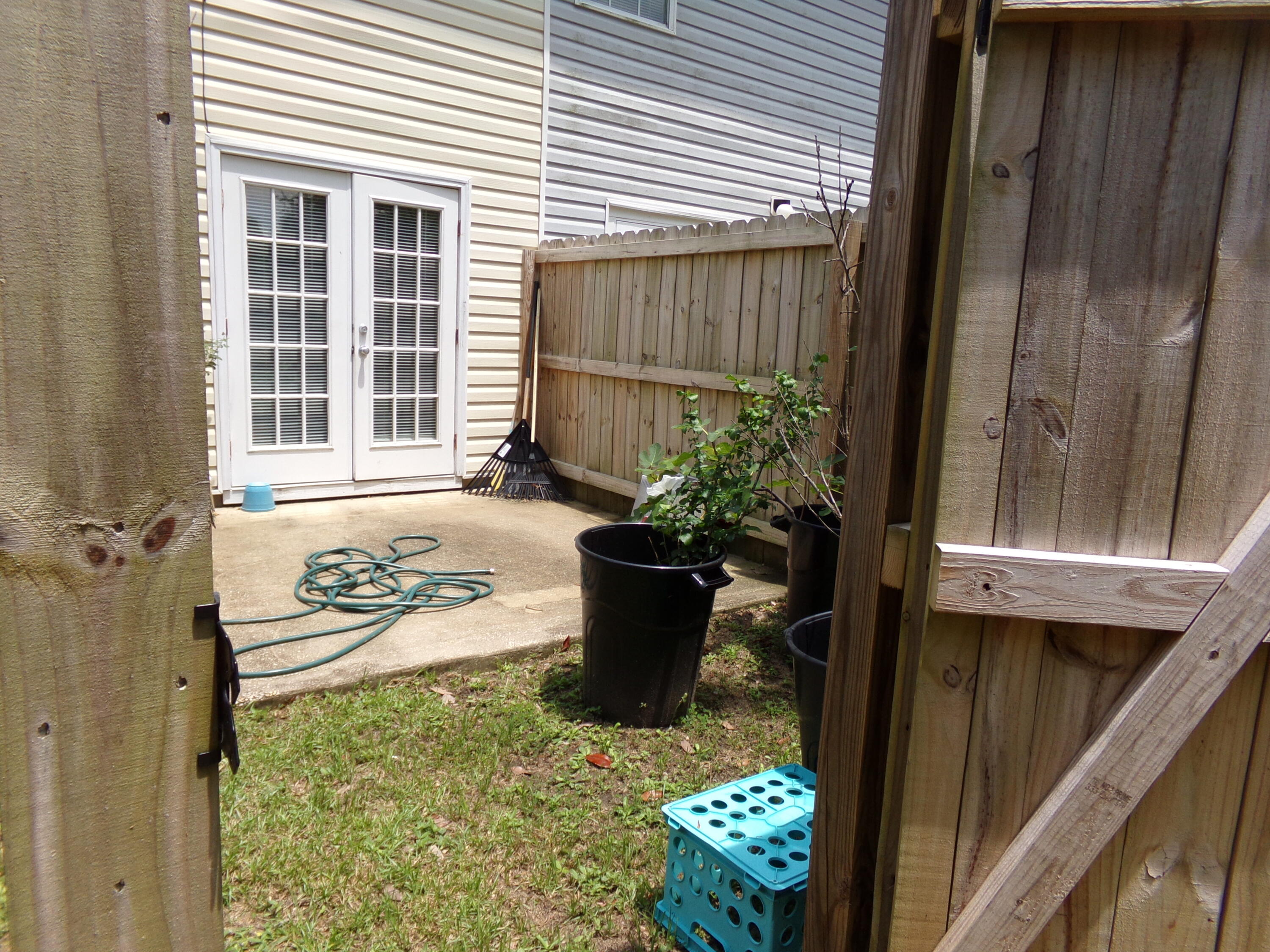 ROLLING PINES - Residential